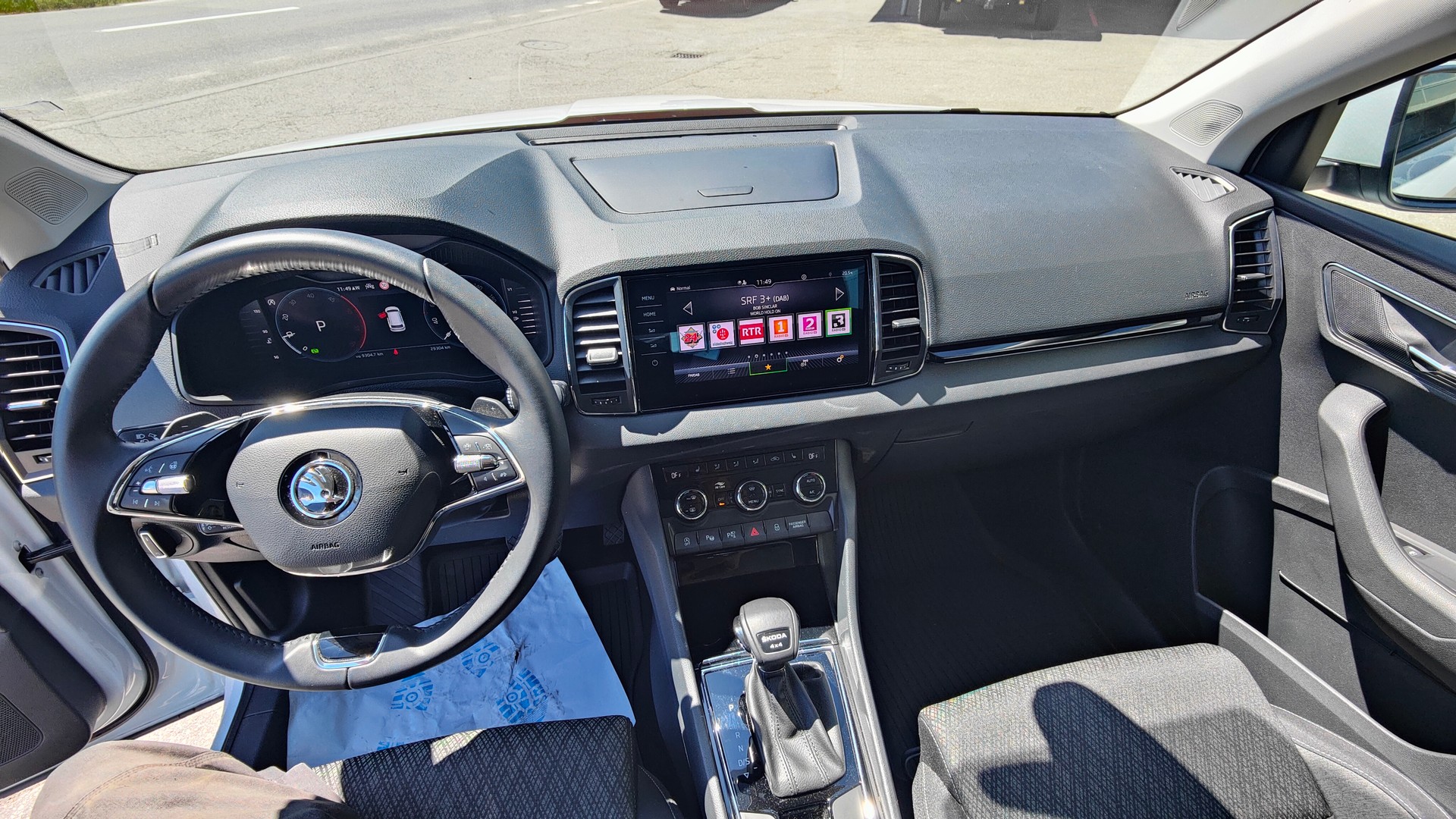 SKODA Karoq 2.0 TDI CR Style 4x4 DSG-image-7