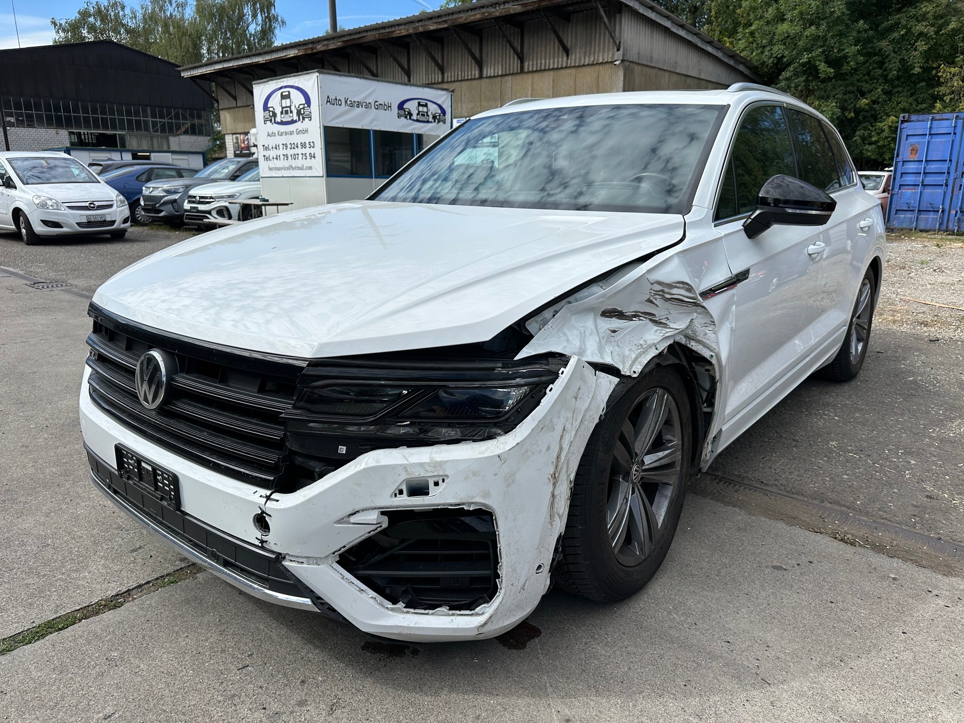 VW Touareg 3.0 TDI R Line Tiptronic-image-5