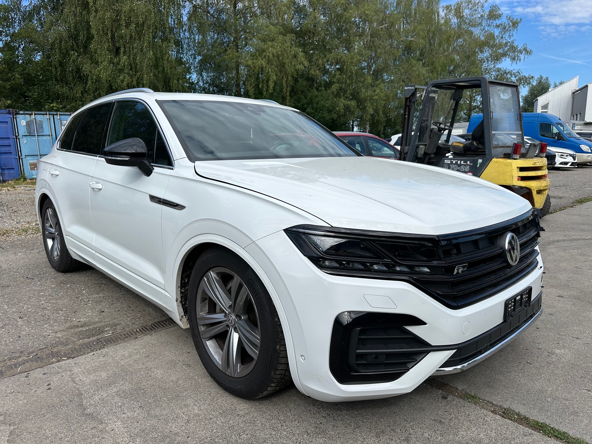 VW Touareg 3.0 TDI R Line Tiptronic-image-1