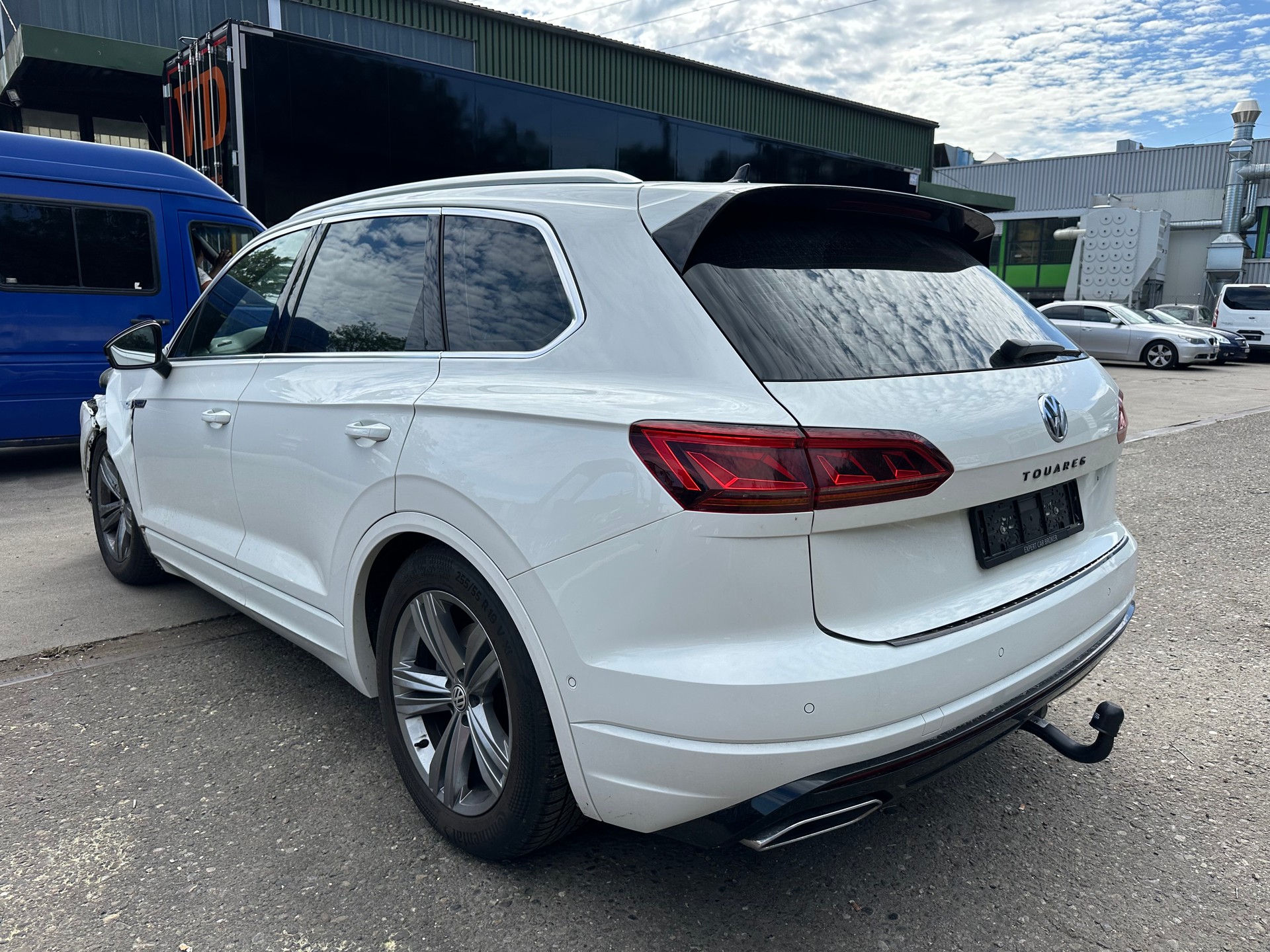 VW Touareg 3.0 TDI R Line Tiptronic-image-7