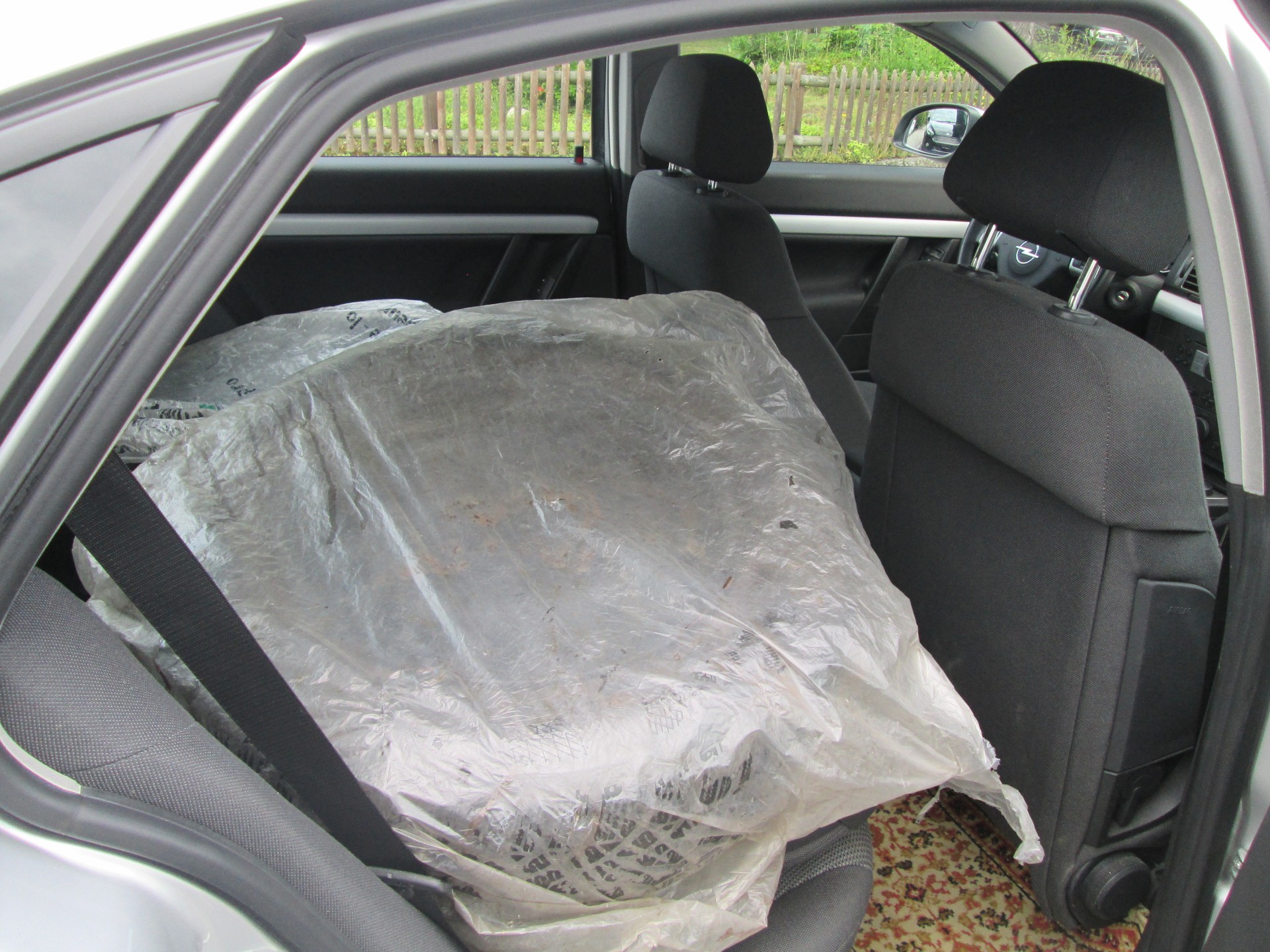 OPEL Vectra 2.2 Design Edition-image-10