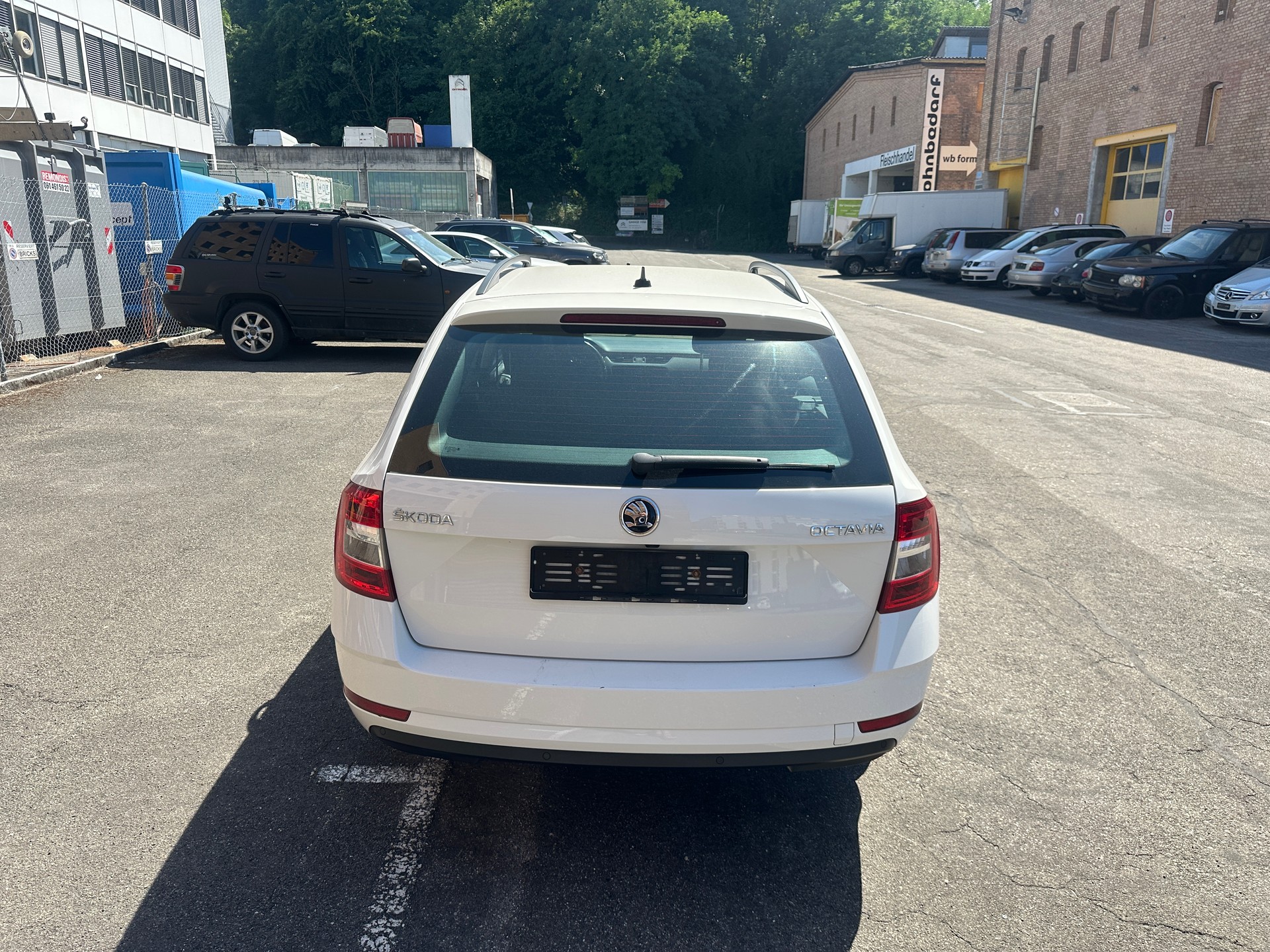 SKODA Octavia Combi 2.0 TDI Style DSG-image-4
