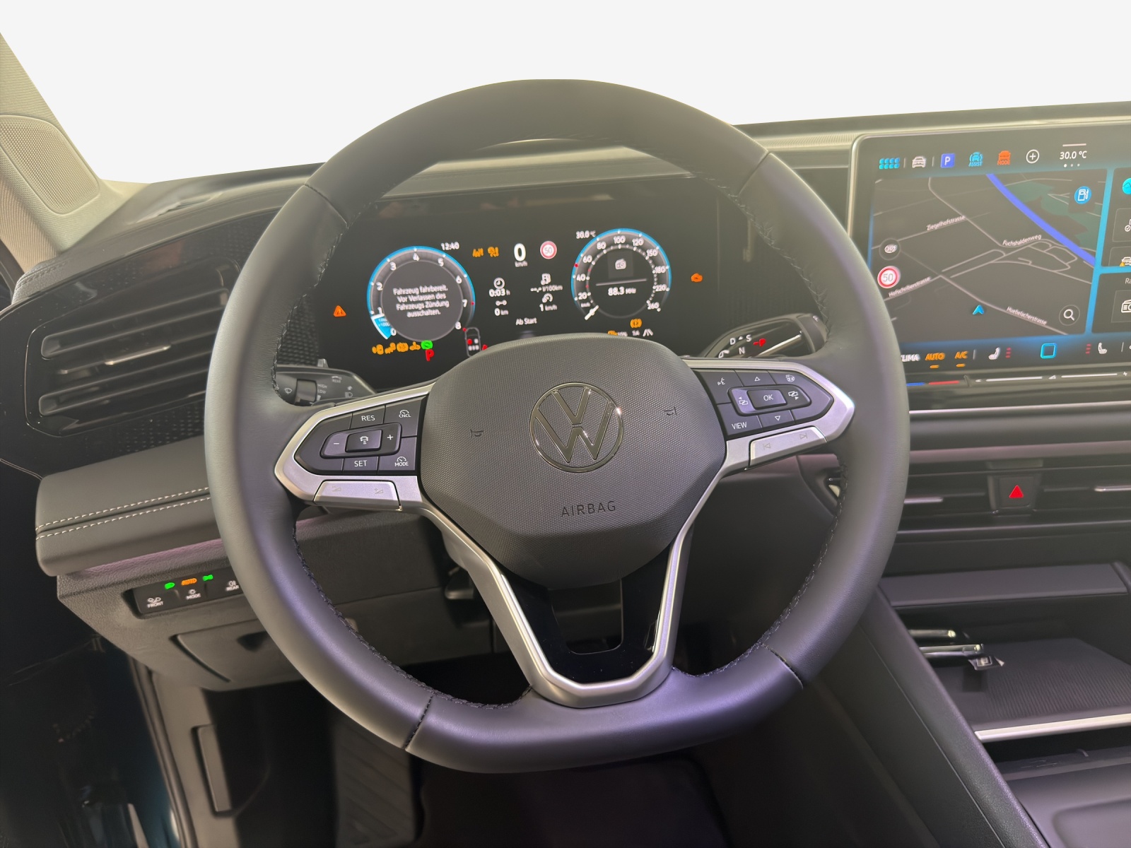 VW Tiguan 2.0 TSI DSG Life 4Motion-image-9