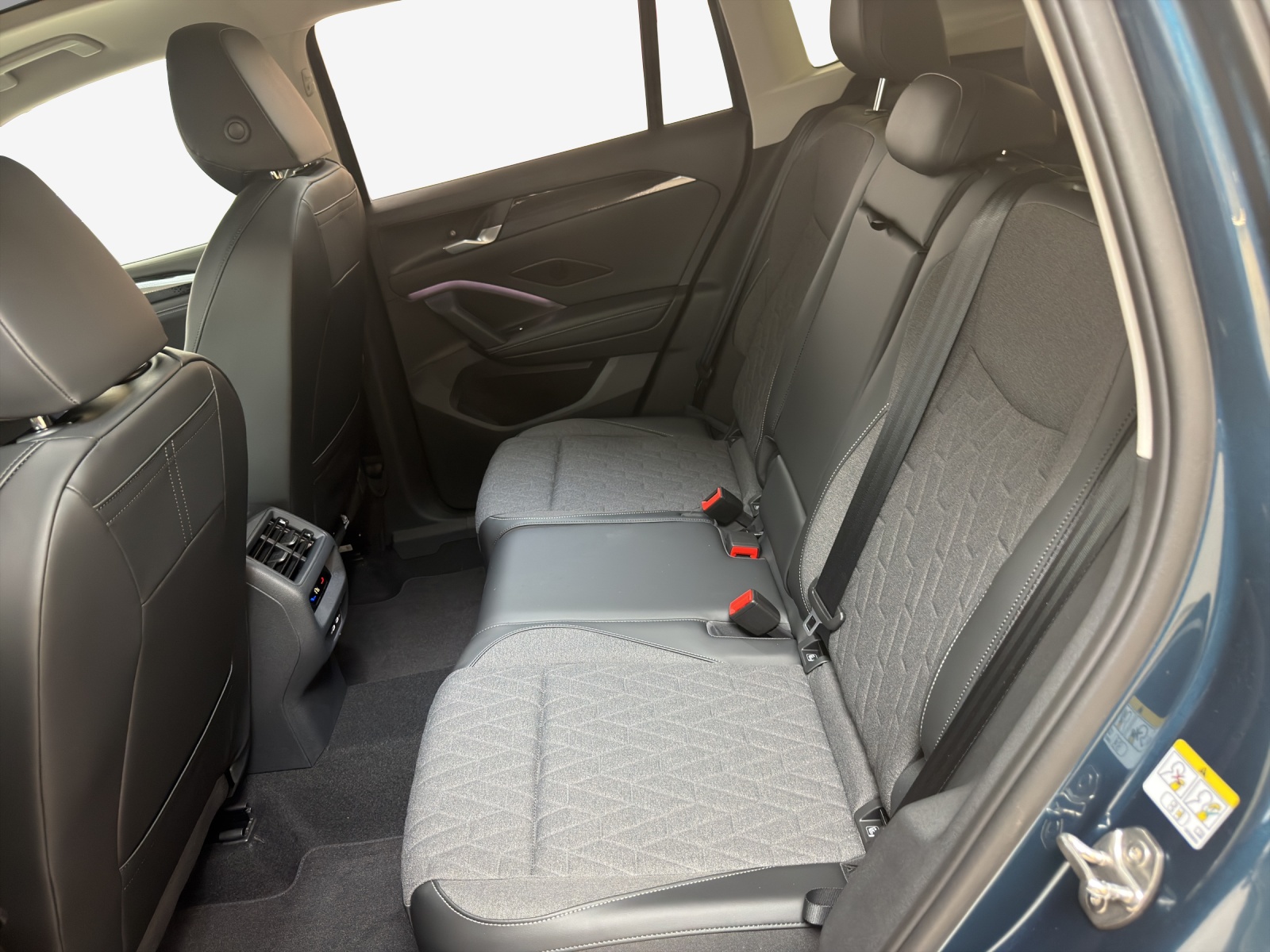VW Tiguan 2.0 TSI DSG Life 4Motion-image-11
