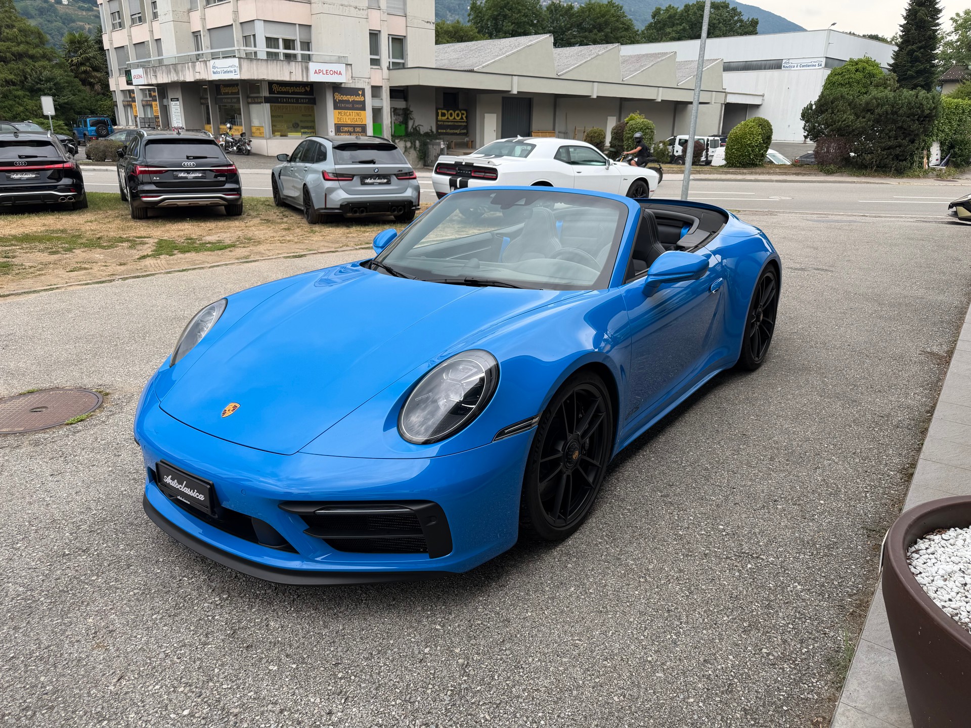 PORSCHE 911 Carrera 4 GTS Cabriolet PDK-image-6