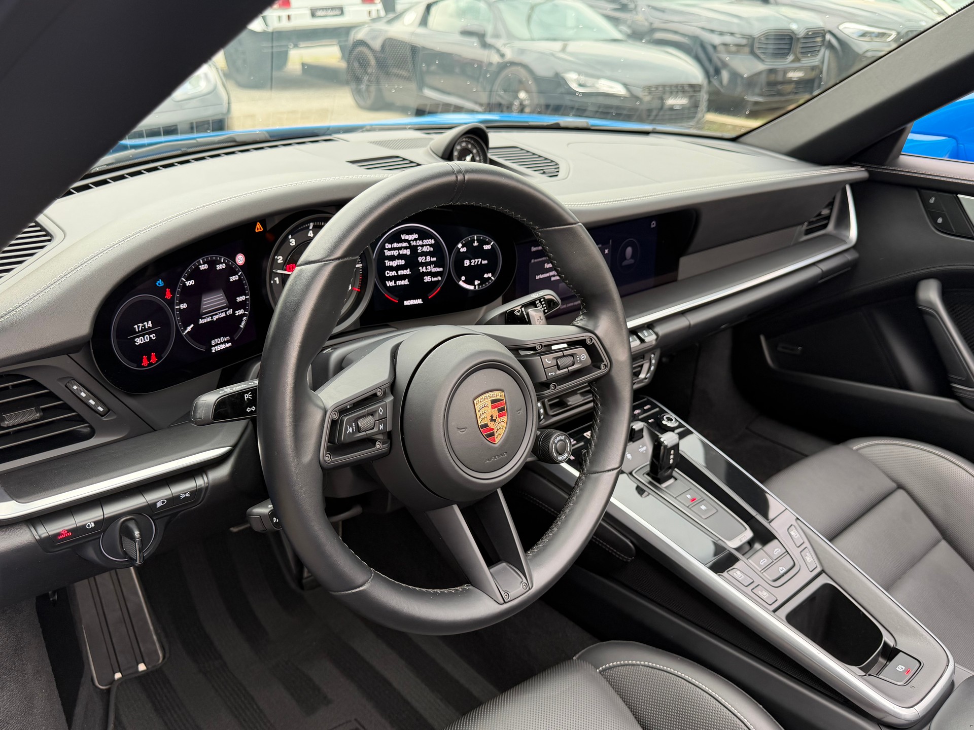 PORSCHE 911 Carrera 4 GTS Cabriolet PDK-image-14