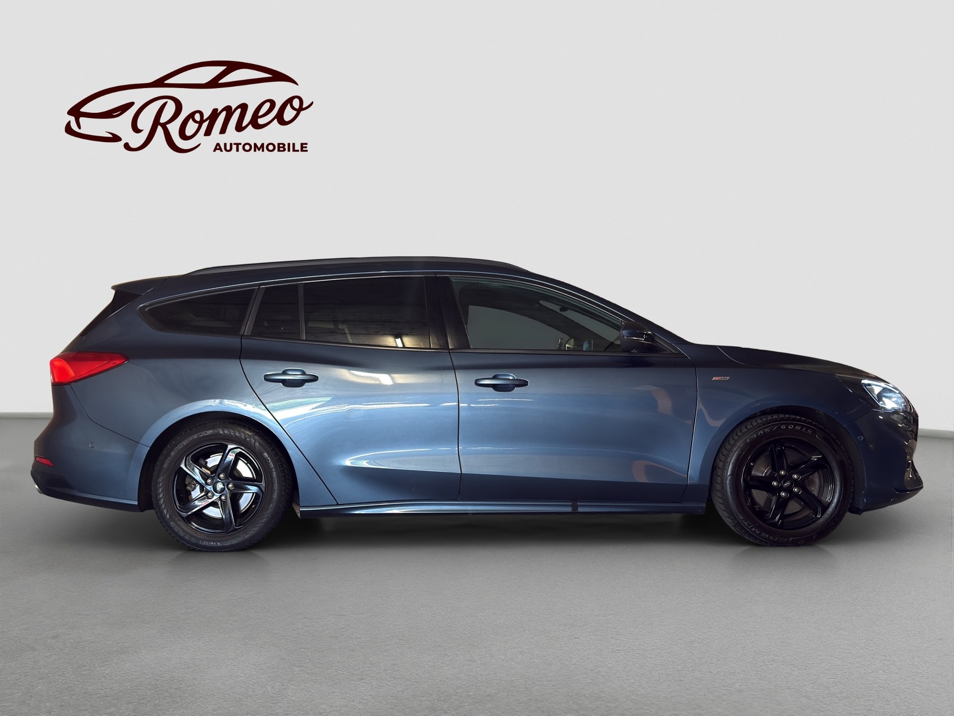 FORD Focus 1.0 SCTi ST-Line ** Frisch ab MFK und Service ** CH Fahrzeug ** 1. Hand **-image-13