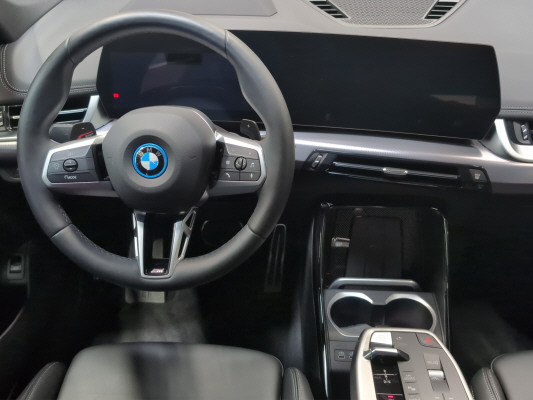 BMW X1 xDrive 30e M Sport-image-9
