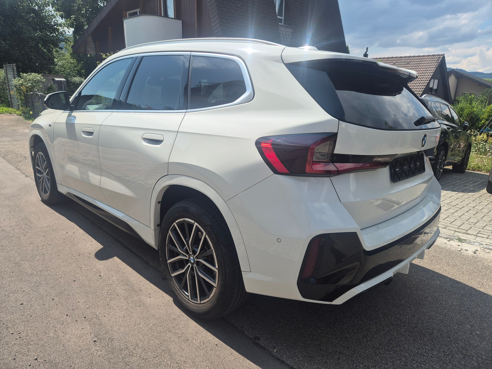 BMW X1 xDrive 23d 48V M Sport-image-3