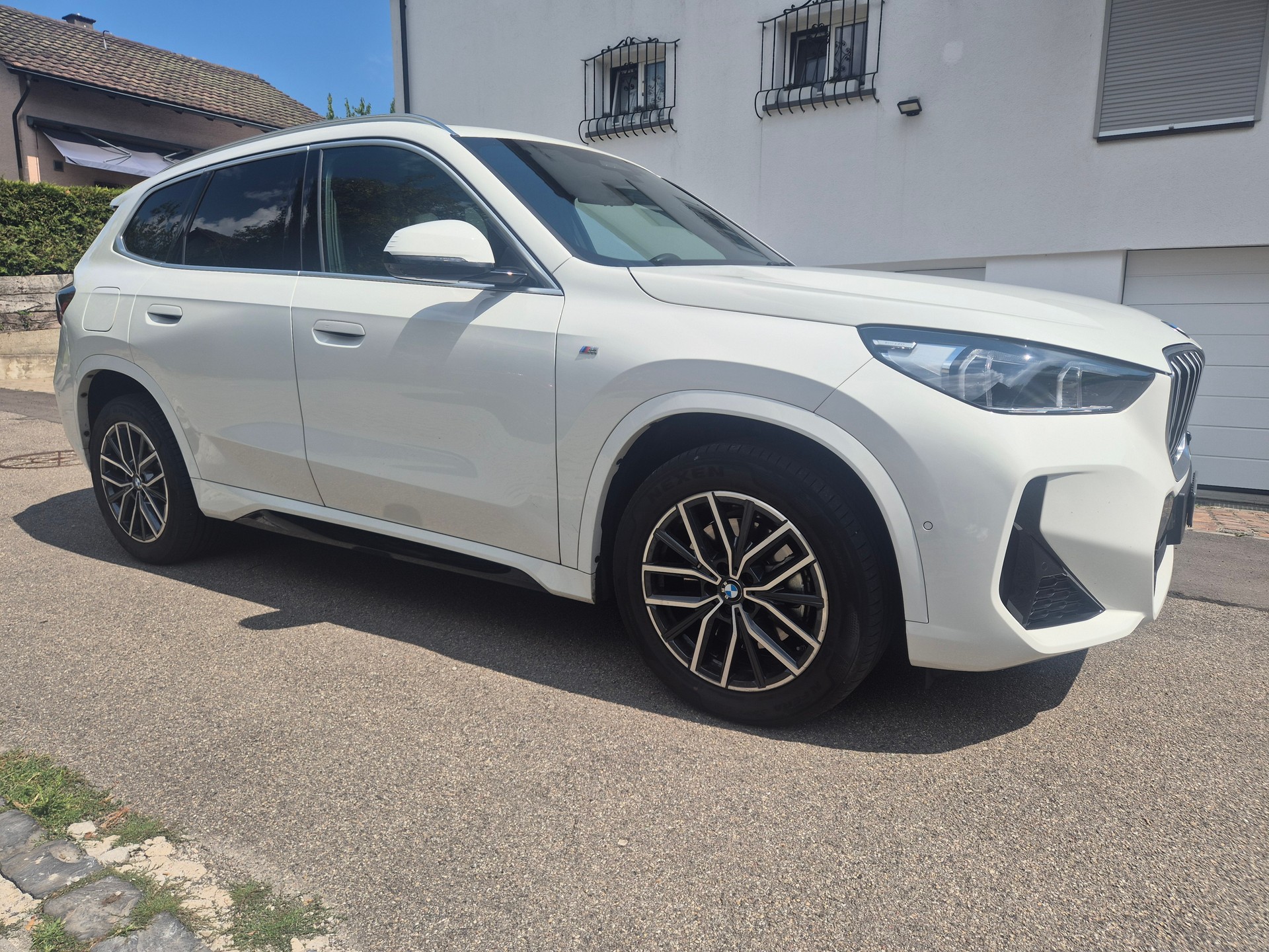 BMW X1 xDrive 23d 48V M Sport-image-6