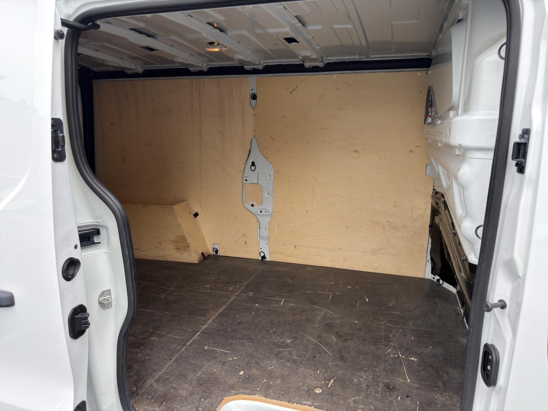 RENAULT Trafic 2.0 Blue dCi 130 Advance L2H1 EN-image-14