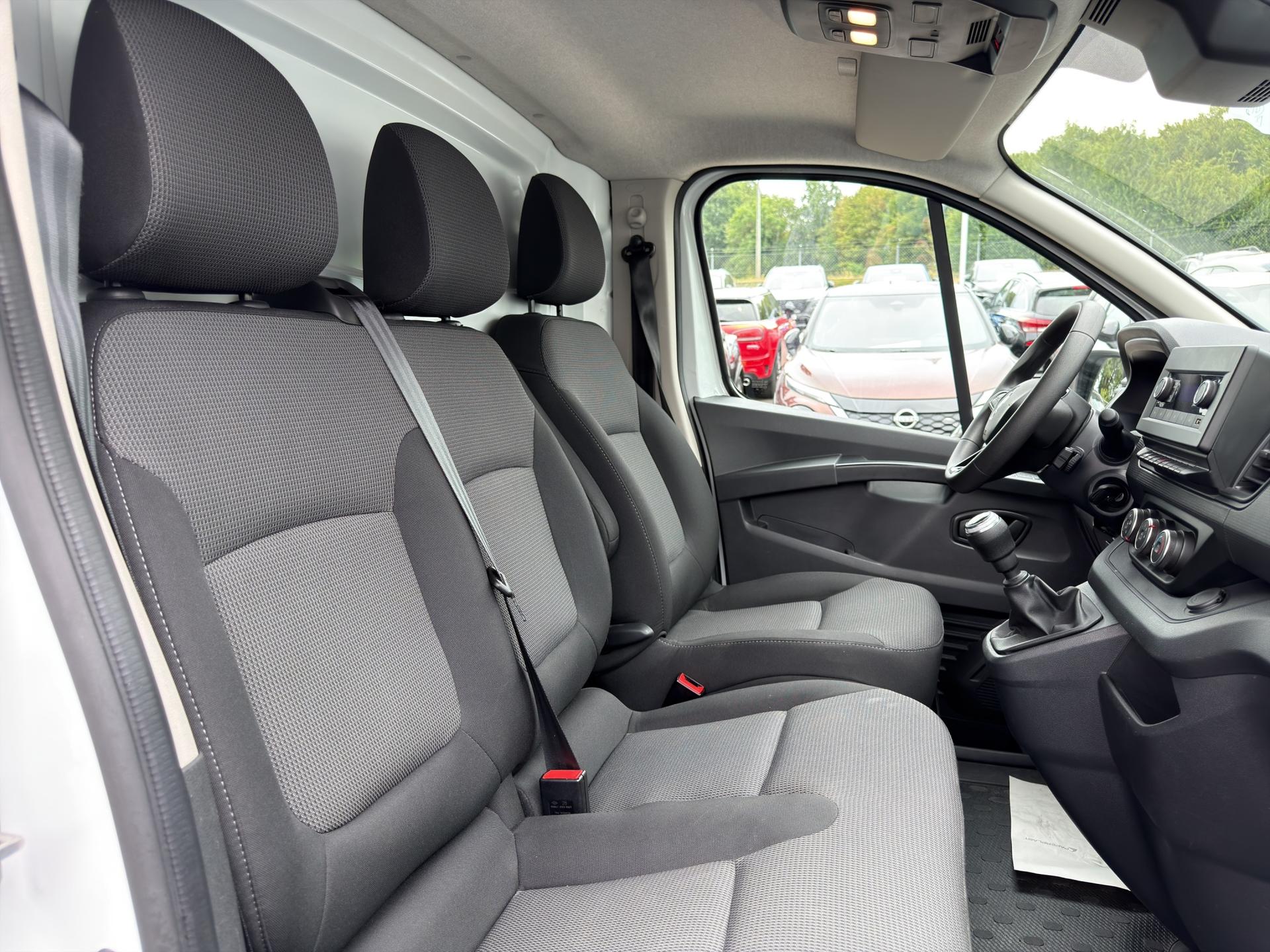 RENAULT Trafic 2.0 Blue dCi 130 Advance L2H1 EN-image-18