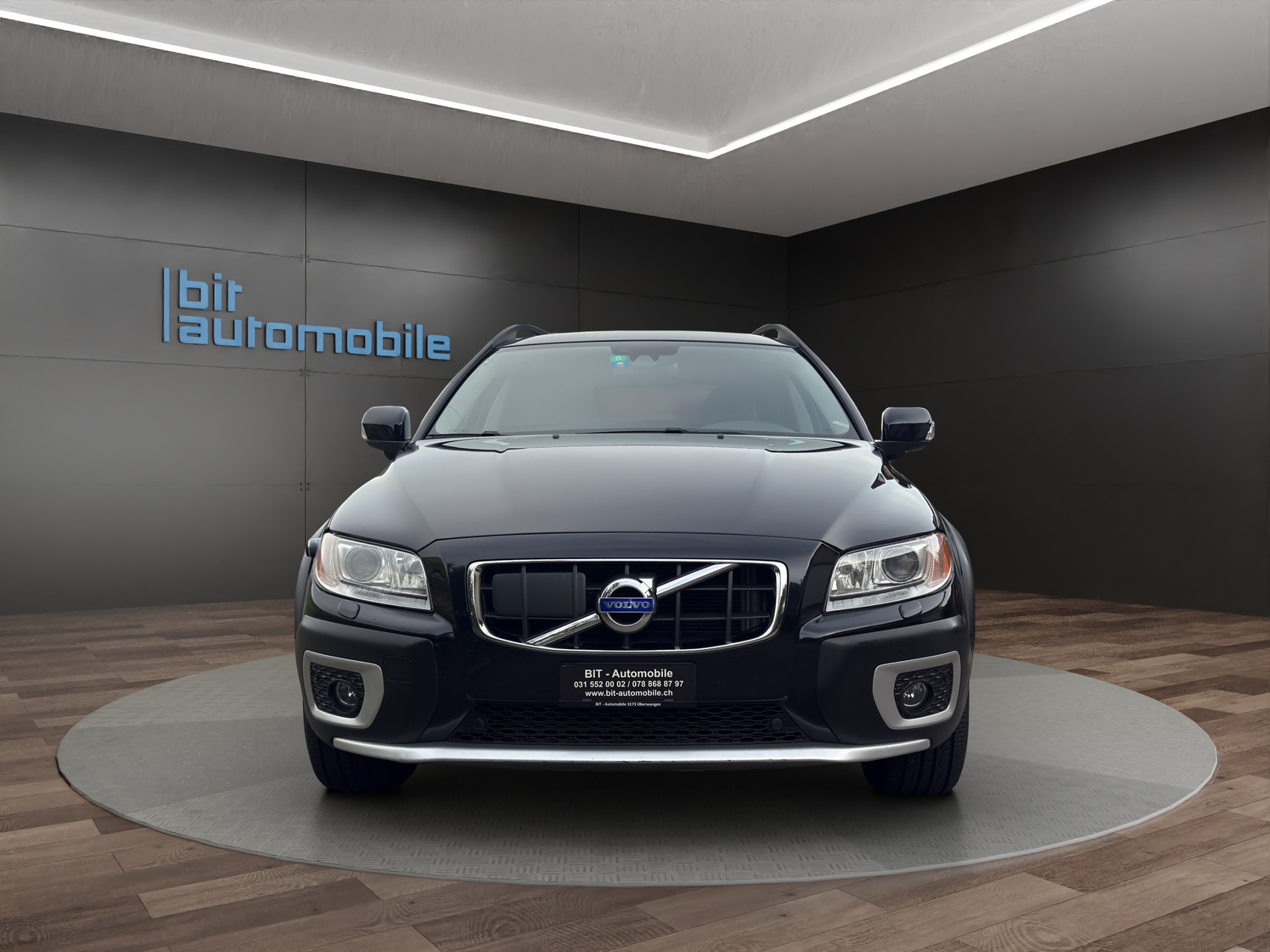 VOLVO XC70 D5 AWD Summum Geartronic-image-1