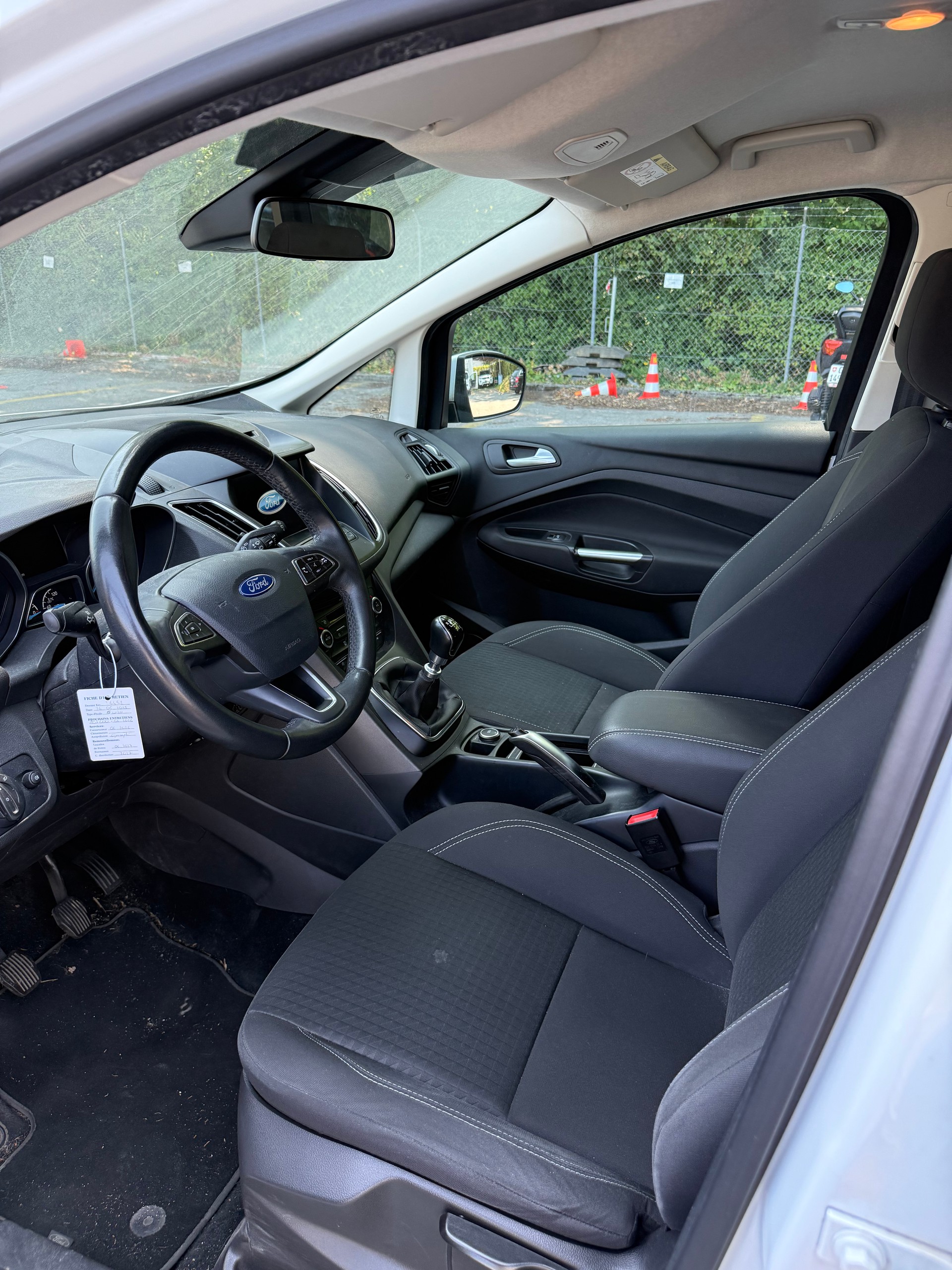 FORD C-Max 1.0 SCTi Titanium-image-10