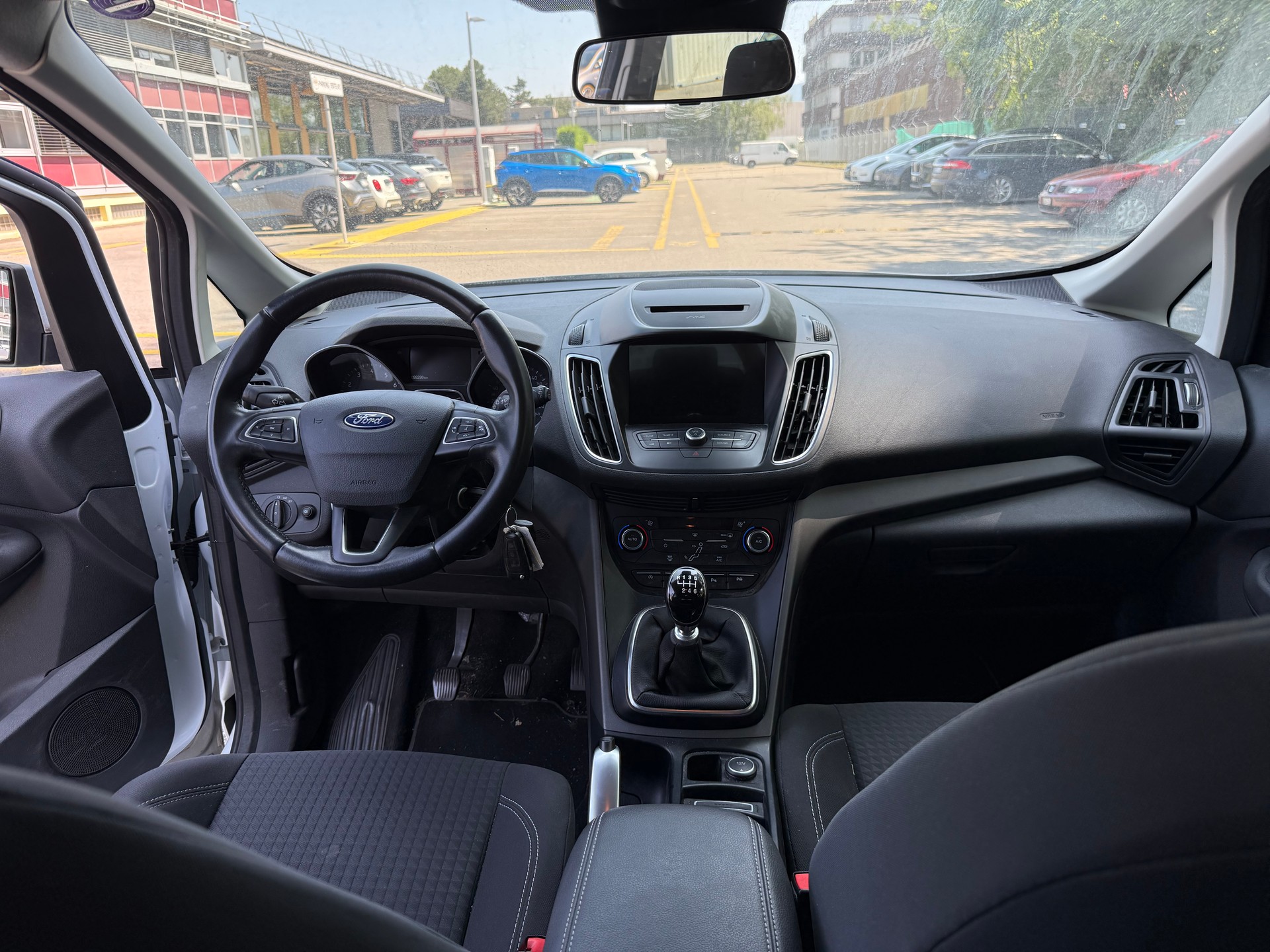 FORD C-Max 1.0 SCTi Titanium-image-8