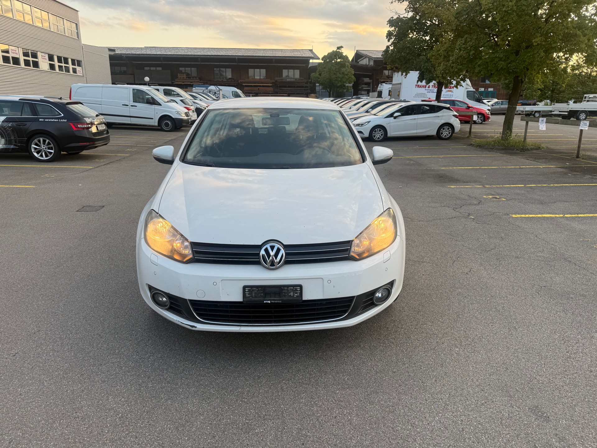 VW Golf 2.0 TDI Highline 4Motion-image-2