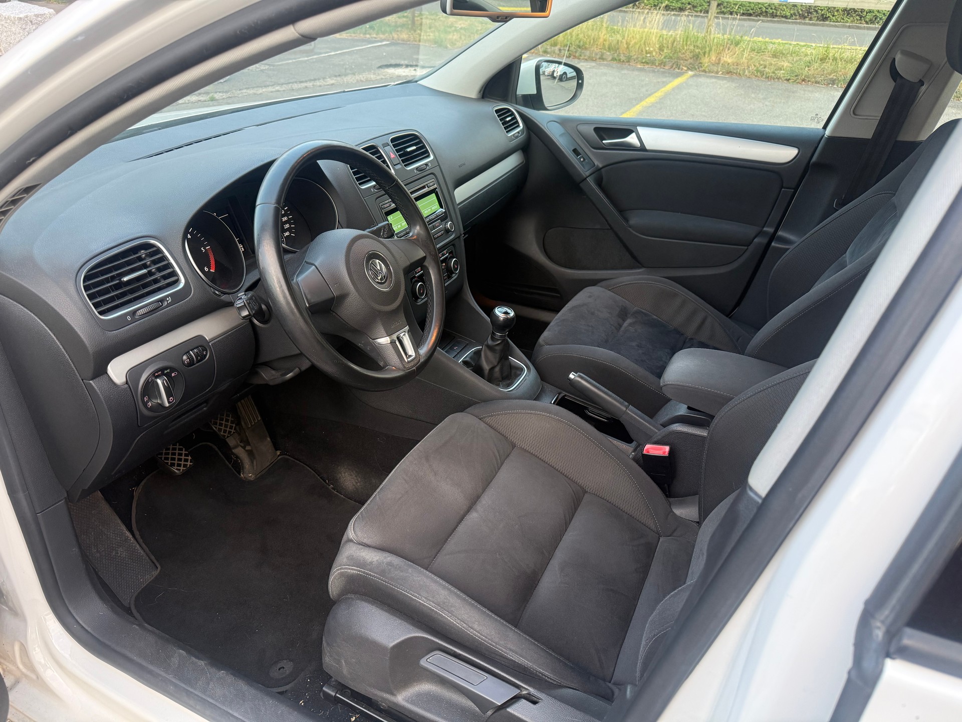 VW Golf 2.0 TDI Highline 4Motion-image-8