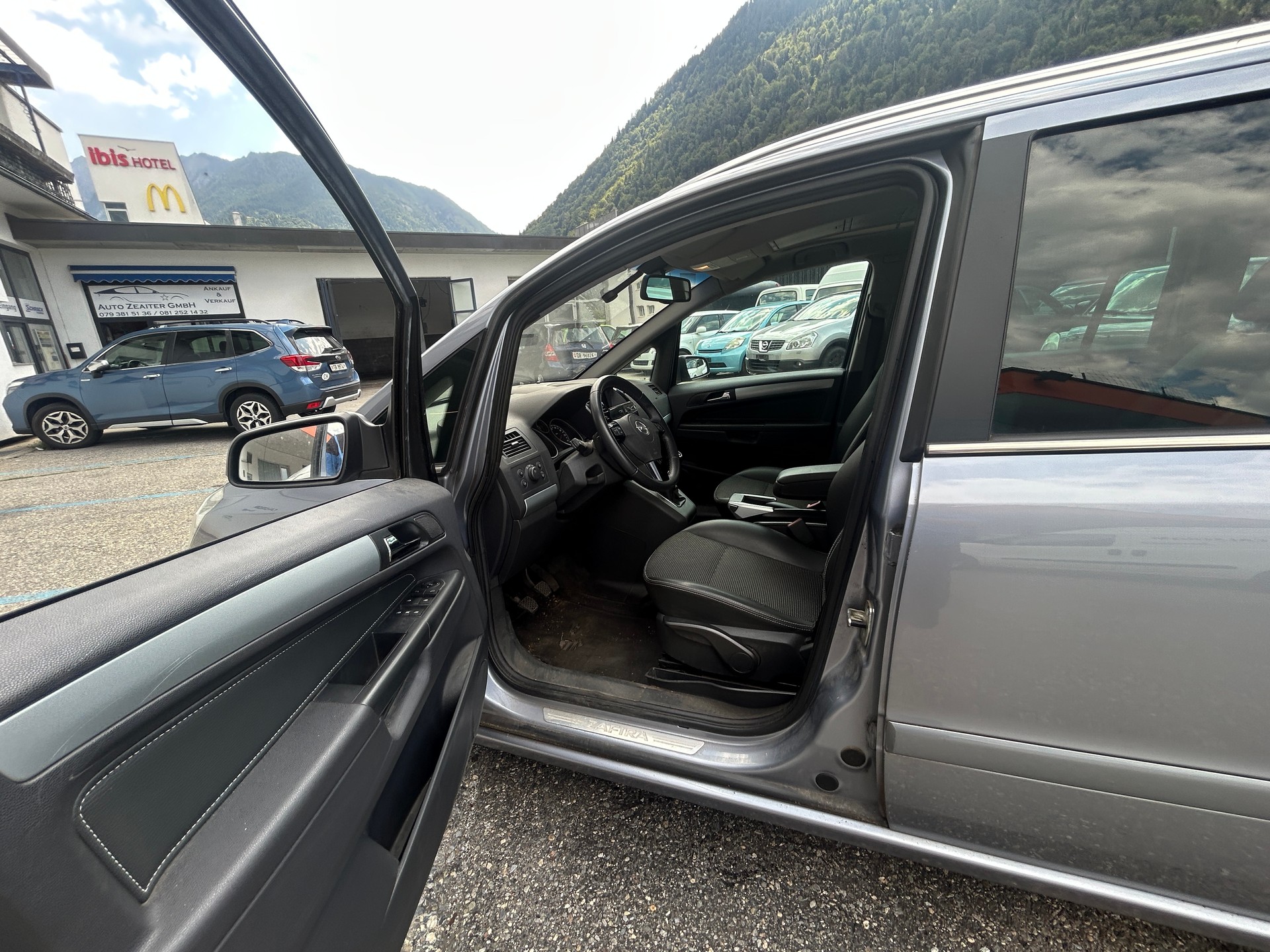 OPEL Zafira 1.6i 16V Turbo CNG Enjoy-image-11