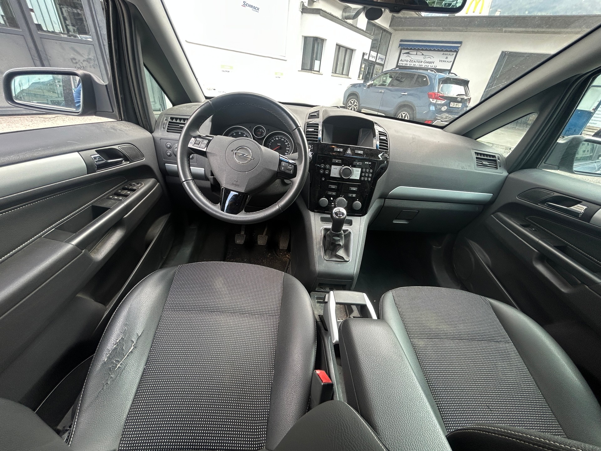 OPEL Zafira 1.6i 16V Turbo CNG Enjoy-image-10
