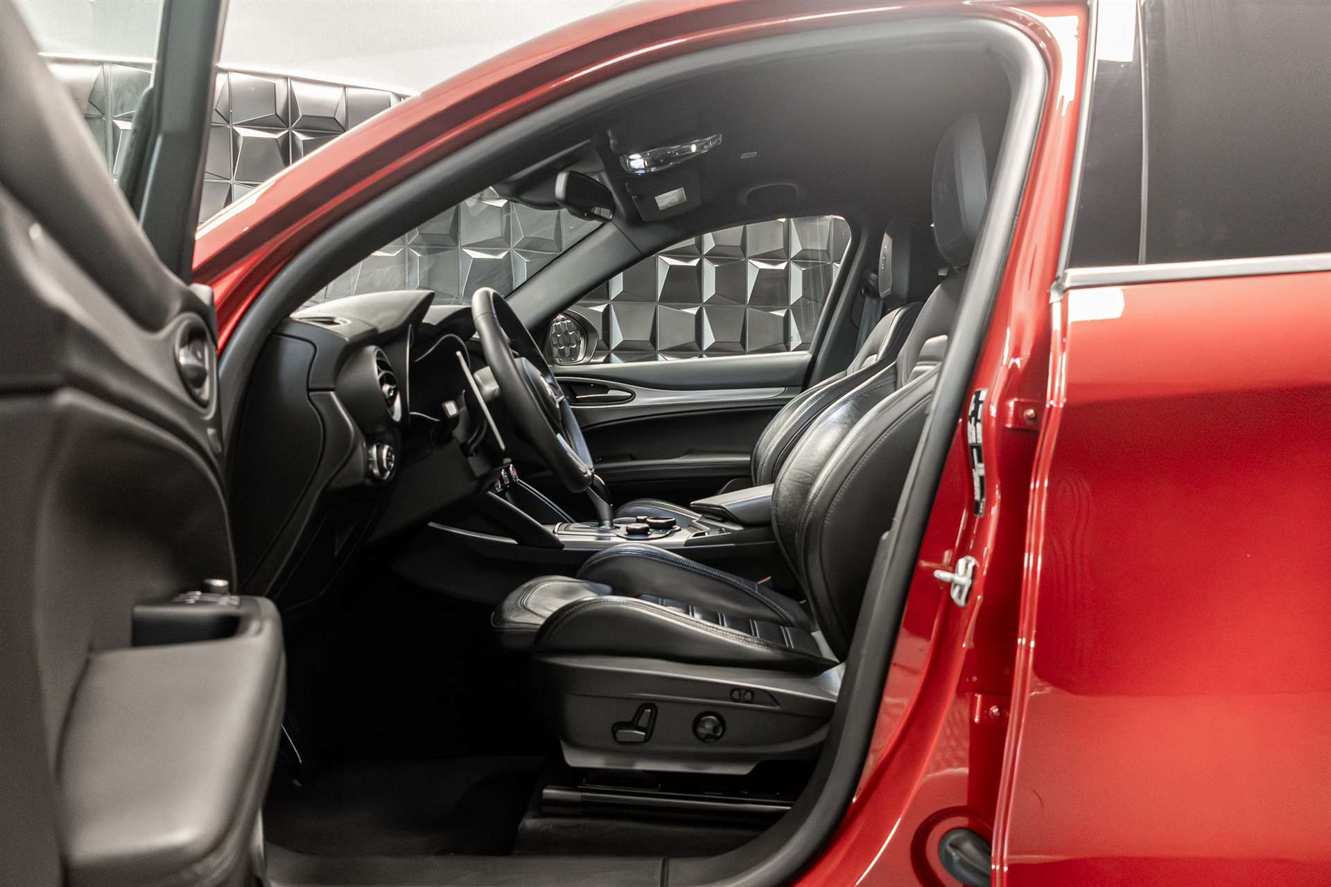 ALFA ROMEO Stelvio 2.2 JTDM Super Q4 Automatic-image-9