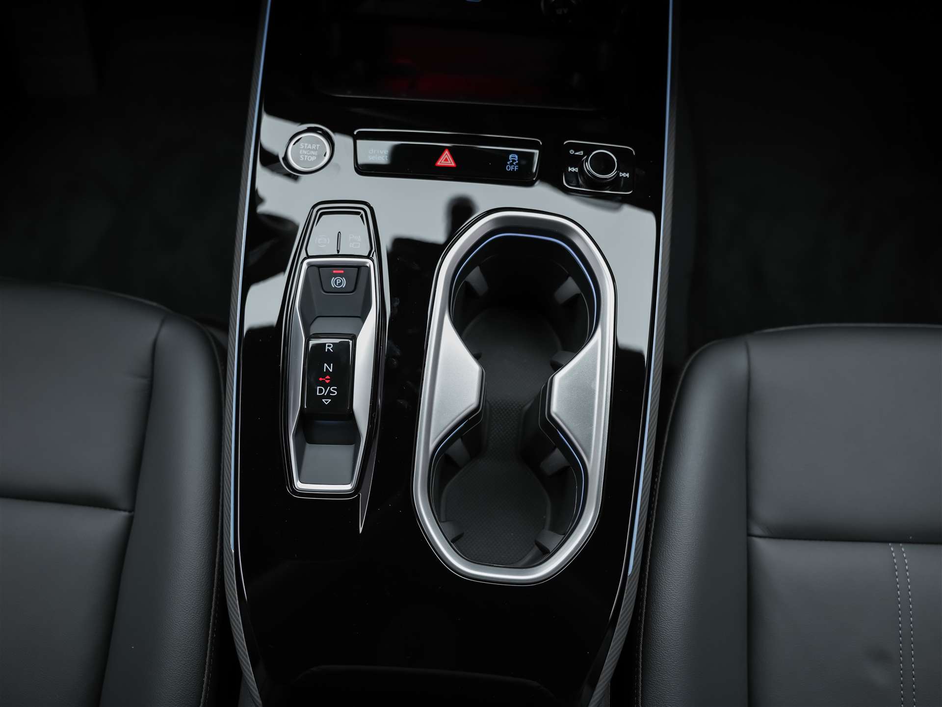 AUDI A6 Limousine S Line TDI quattro S tronic *Leder*Werksgarantie*360° Kamera*Abstandsregler*-image-21