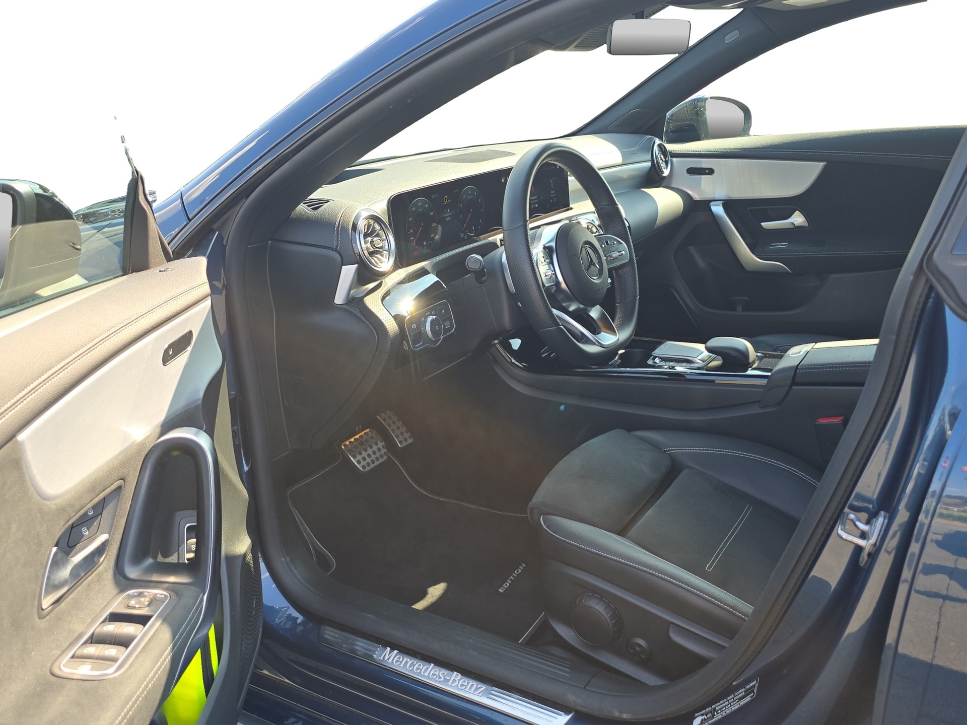 MERCEDES-BENZ CLA 250 4Matic AMG Line 7G-DCT-image-6