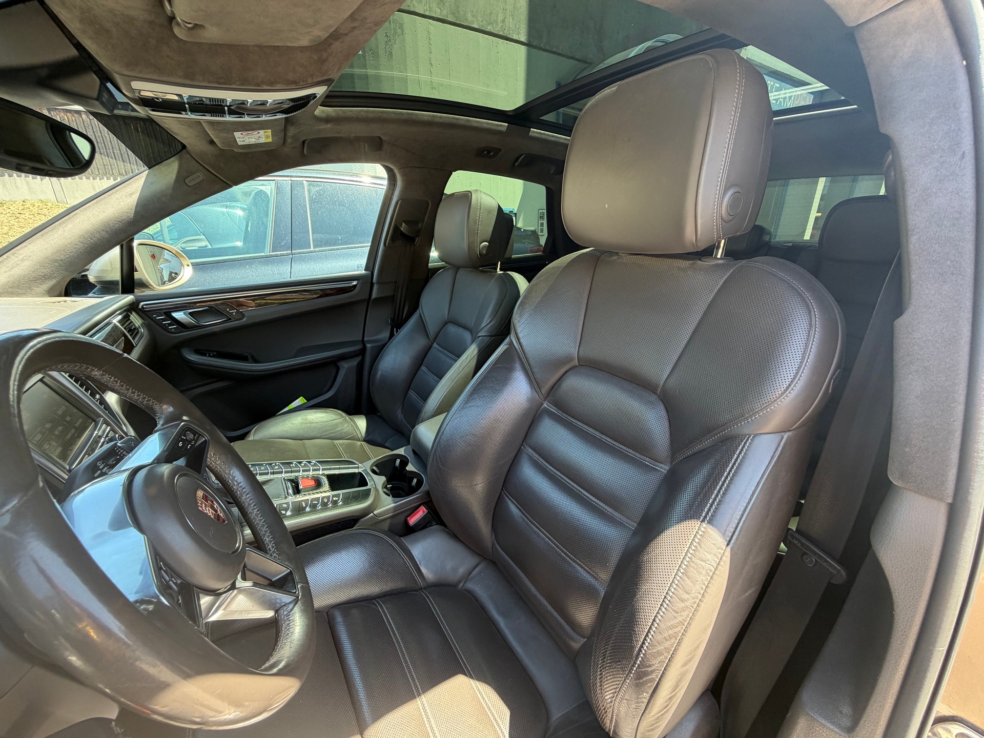 PORSCHE Macan Turbo PDK-image-7