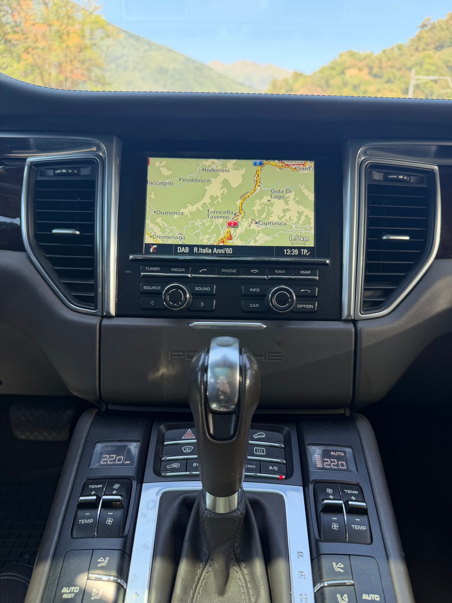 PORSCHE Macan Turbo PDK-image-11