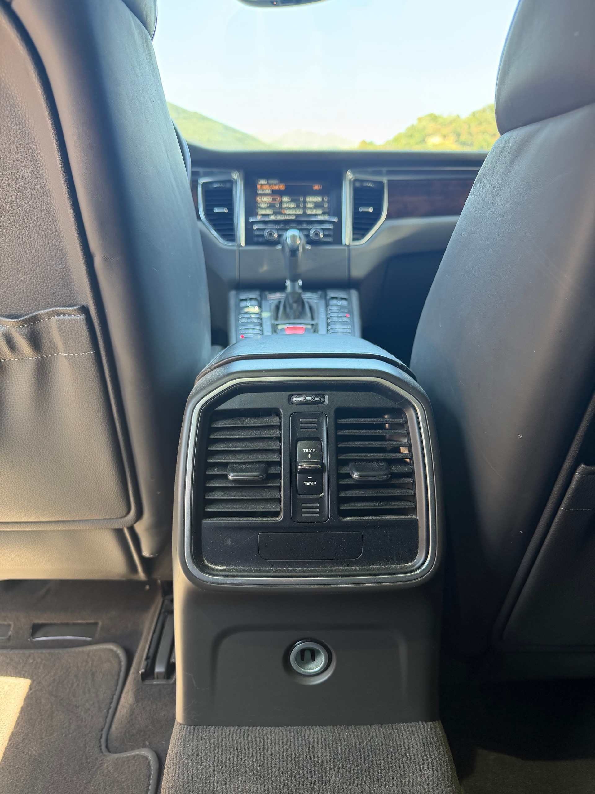 PORSCHE Macan Turbo PDK-image-14