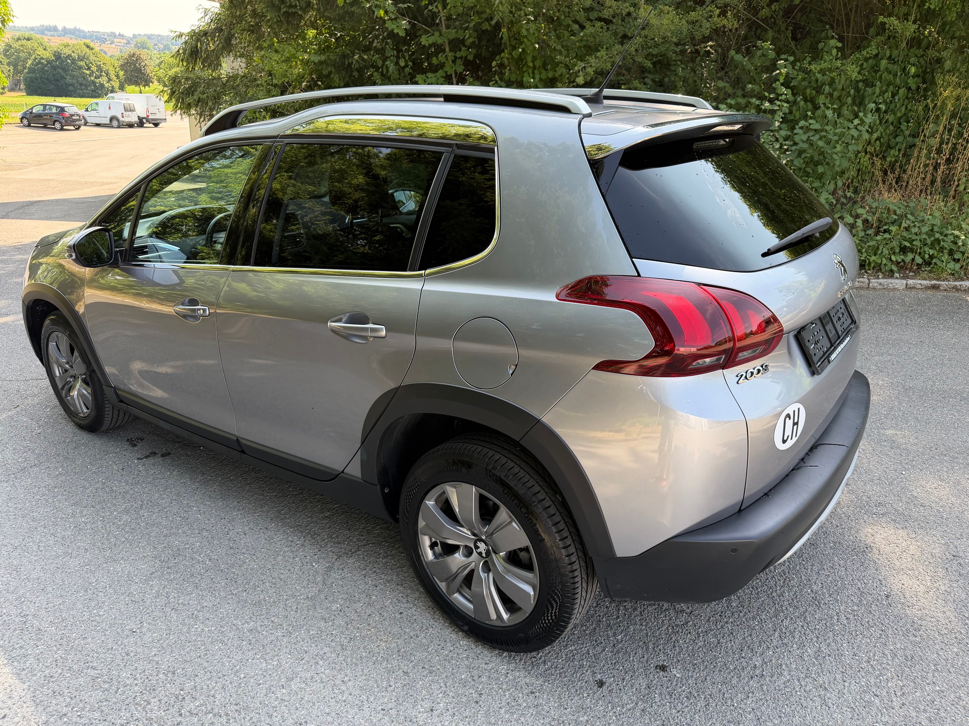 PEUGEOT 2008 1.5 BlueHDi Allure EAT-image-2