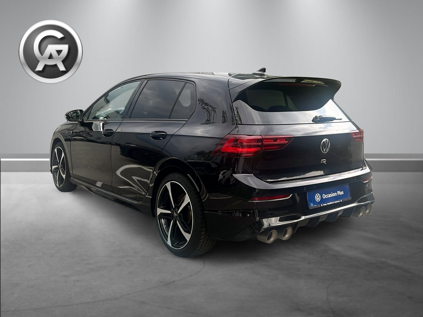 VW Golf 2.0 TSI R DSG 4Motion-image-1