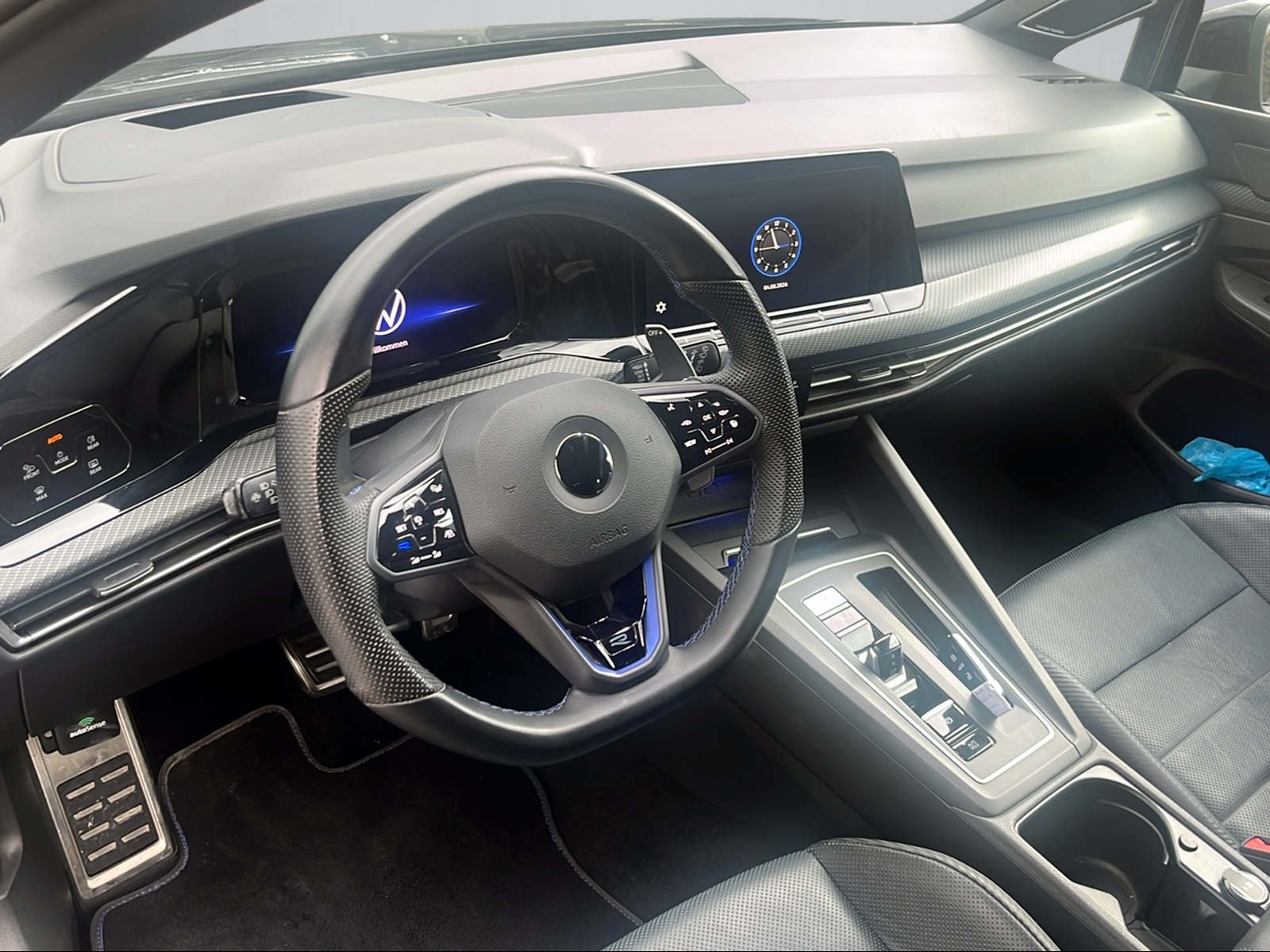 VW Golf 2.0 TSI R DSG 4Motion-image-5