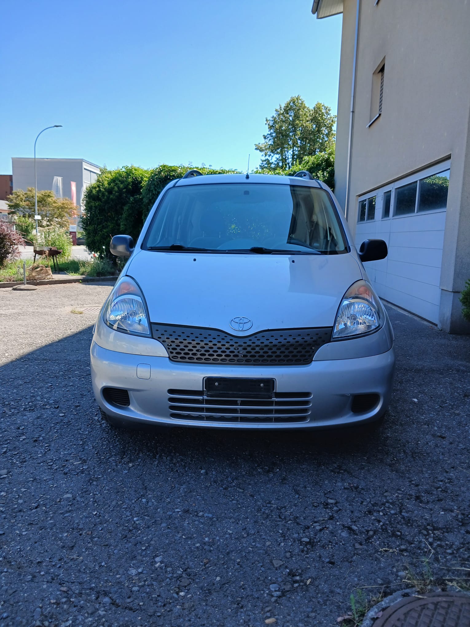 TOYOTA Yaris Verso 1.3 Linea Sol-image-0