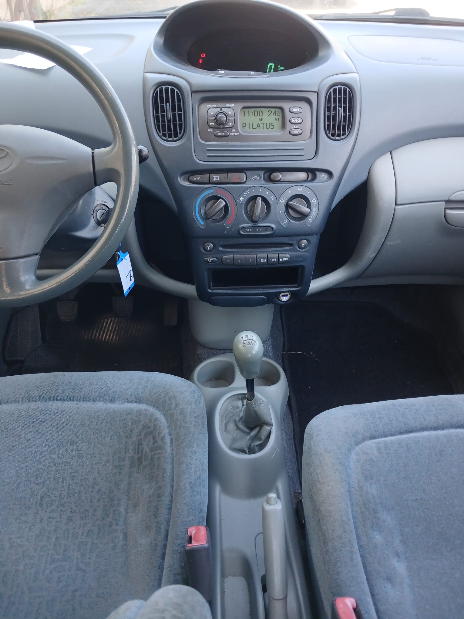 TOYOTA Yaris Verso 1.3 Linea Sol-image-6