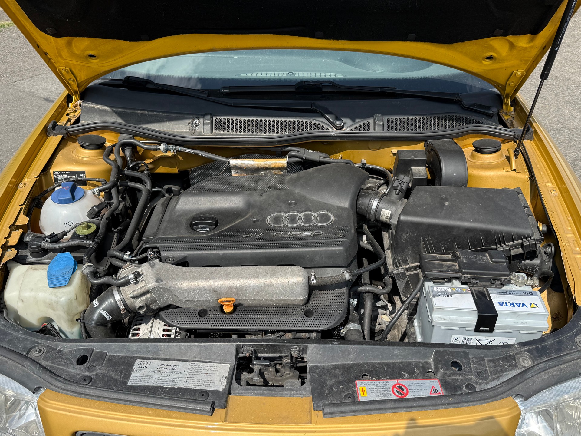 AUDI A3 1.8 T quattro Ambition-image-12