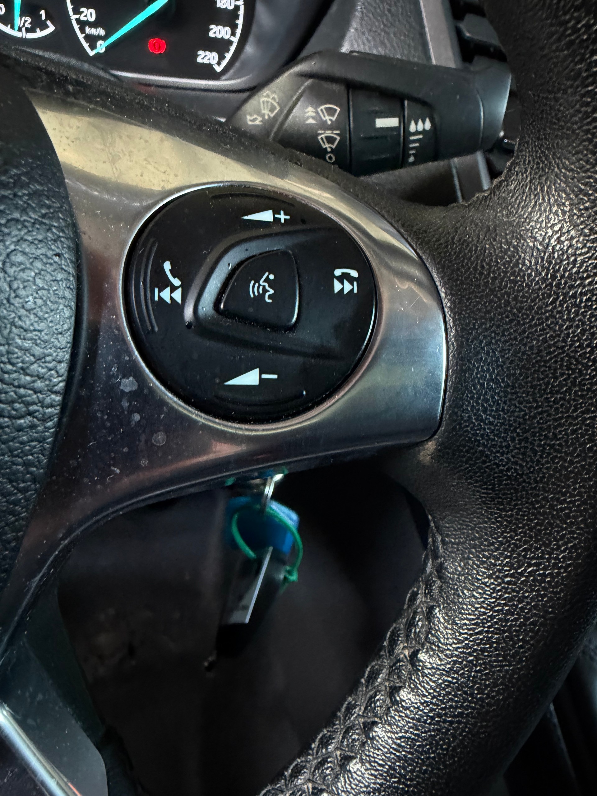 FORD Transit Connect Van T210 1.0 EcoBoost Ambiente-image-16