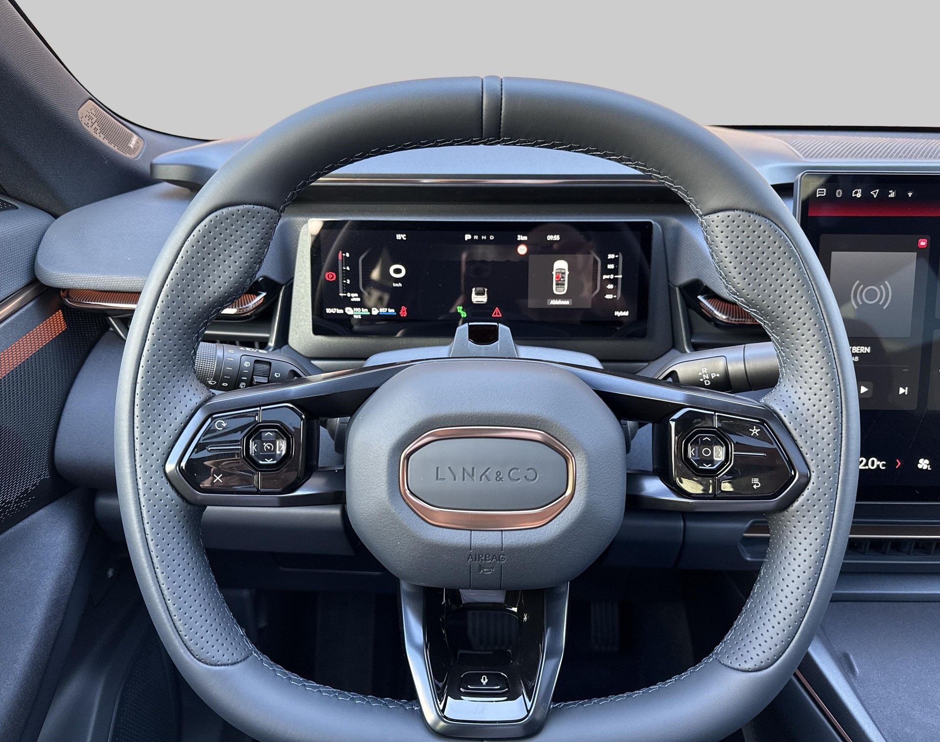 LYNK & CO 08-image-11