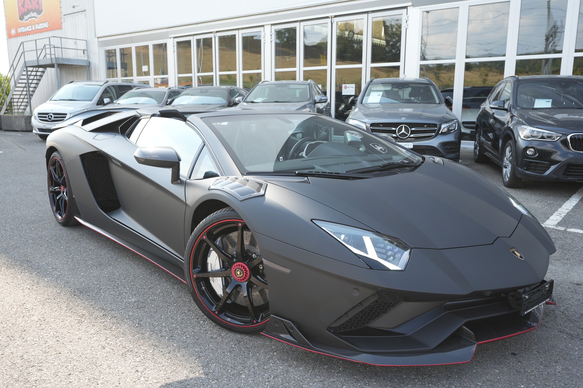 LAMBORGHINI Aventador S LP740-4 Roadster E-Gear-image-2