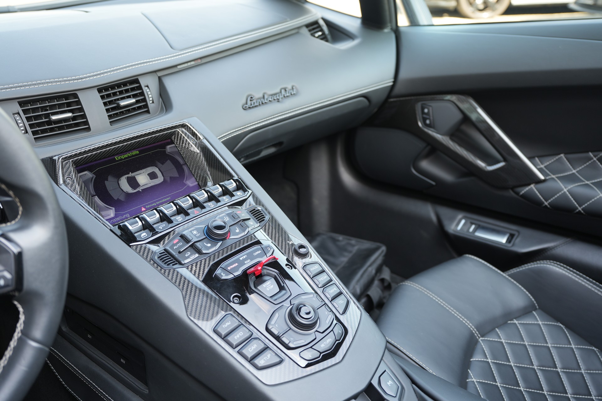 LAMBORGHINI Aventador S LP740-4 Roadster E-Gear-image-20