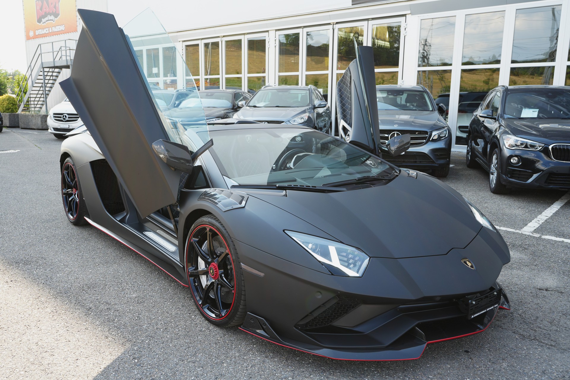 LAMBORGHINI Aventador S LP740-4 Roadster E-Gear-image-0