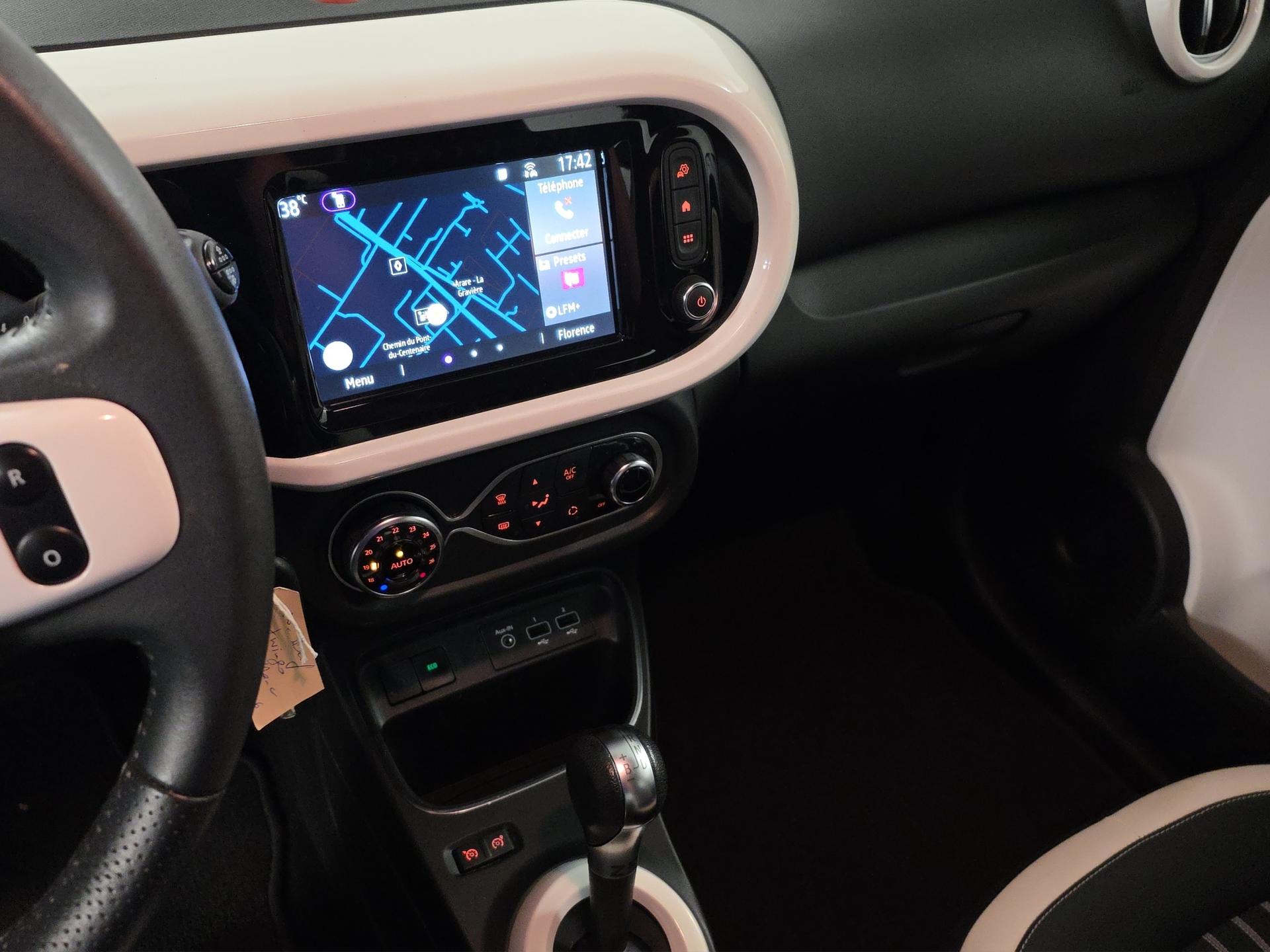 RENAULT Twingo Electric Intens-image-11