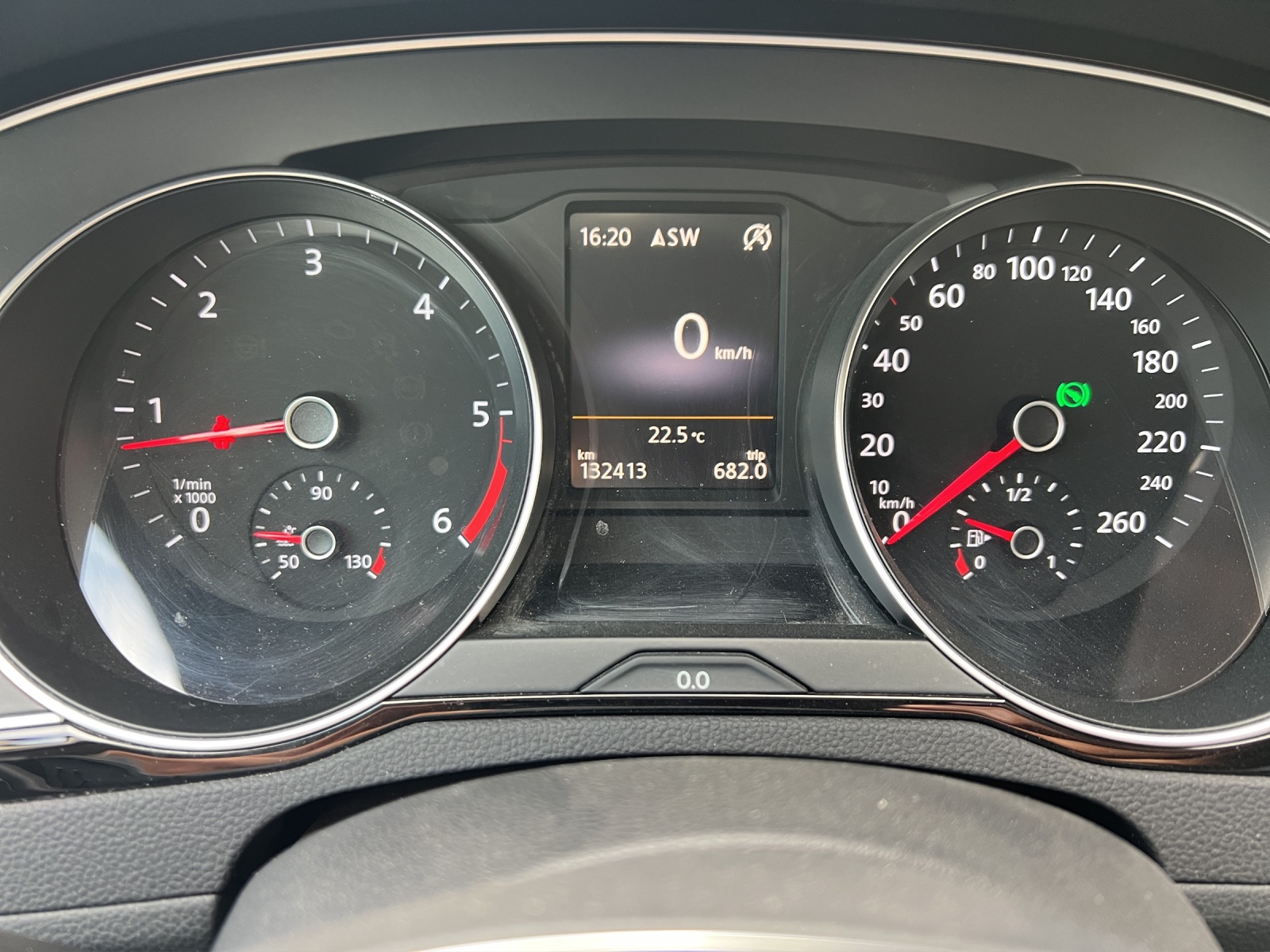 VW Passat Variant 2.0 TDI SCR BMT Highline DSG-image-11