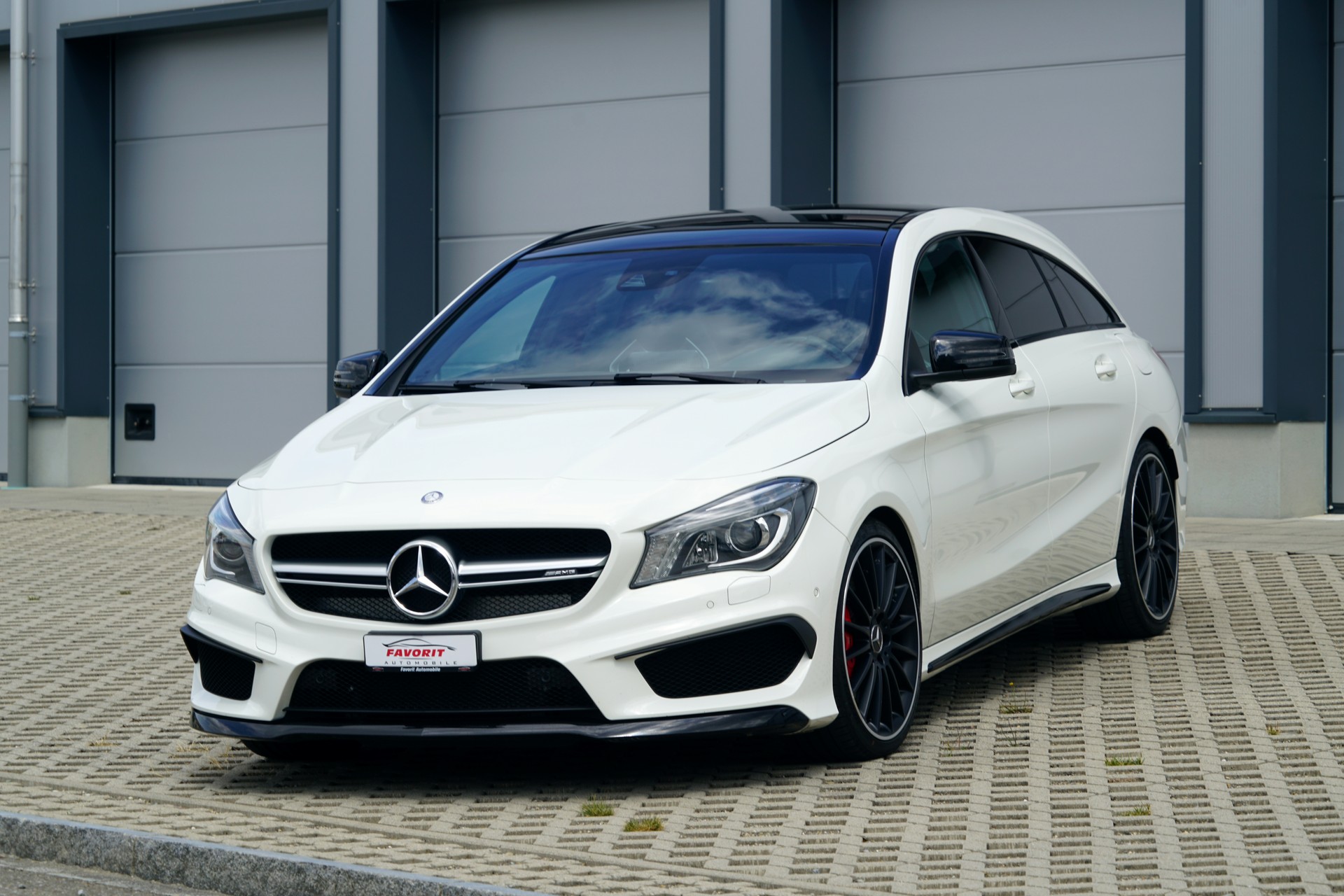 MERCEDES-BENZ CLA Shooting Brake 45 AMG 4Matic Speedshift (CH)-image-15