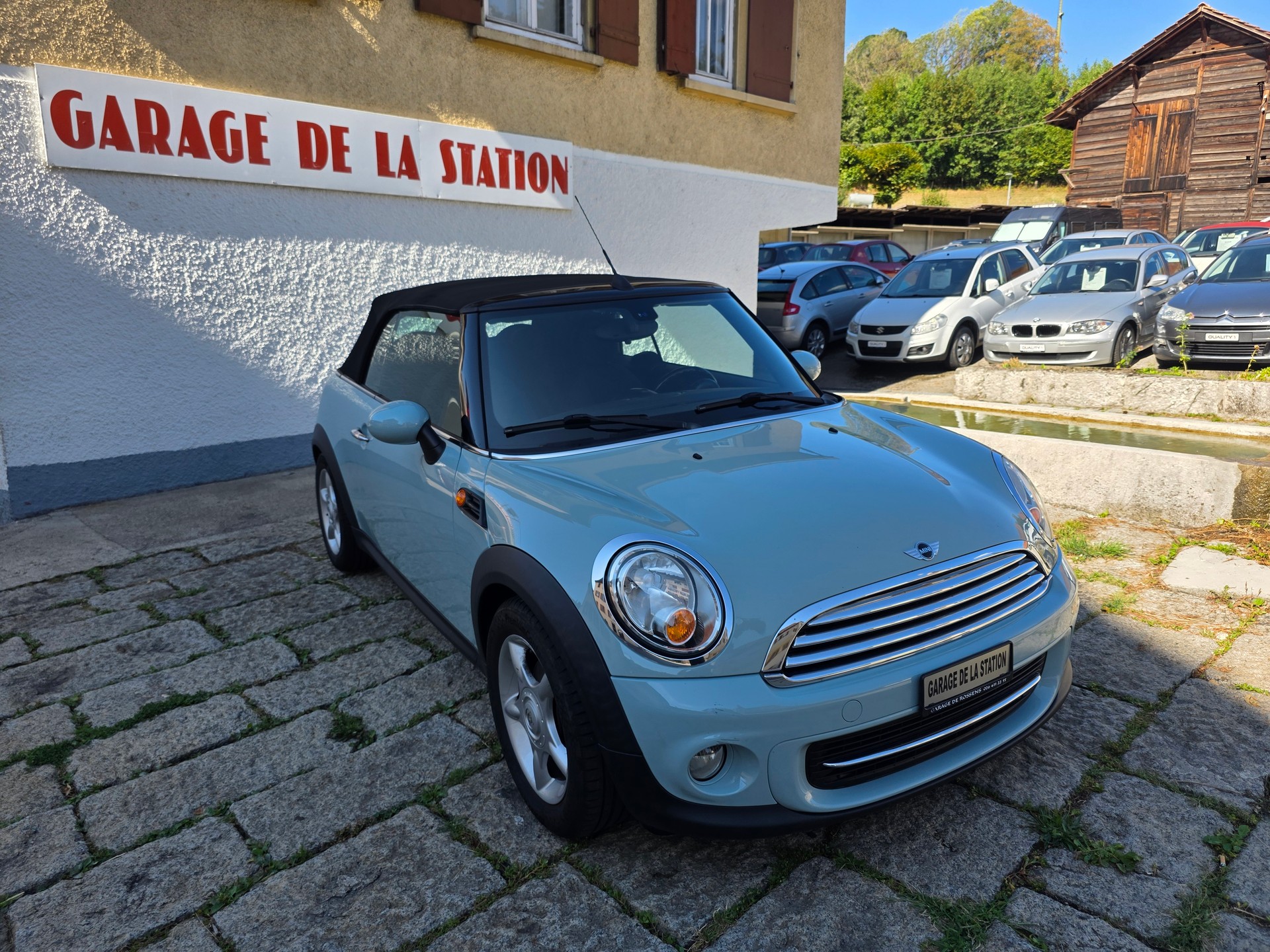 MINI Cooper Cabriolet-image-3