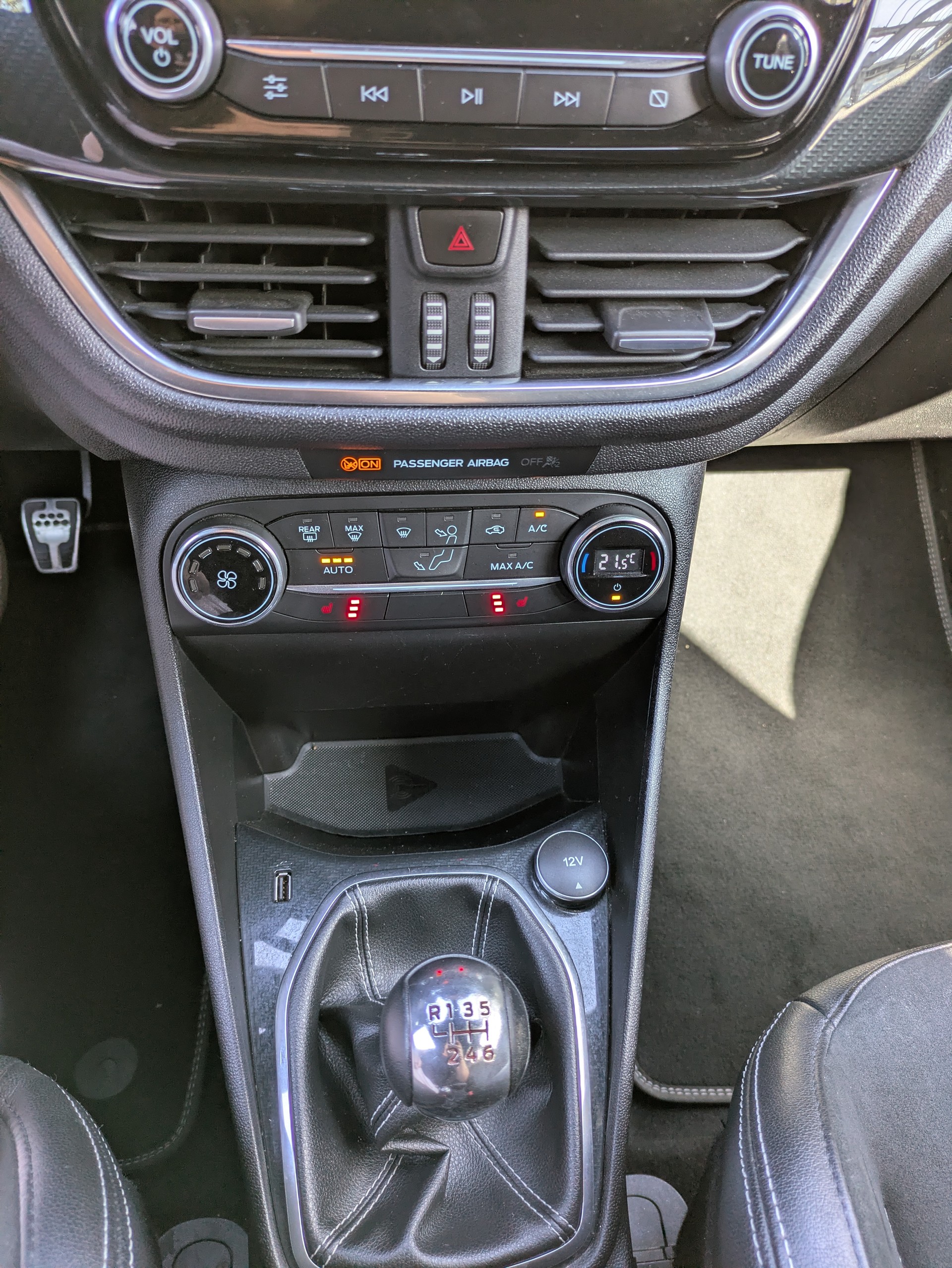 FORD Fiesta 1.5 EcoB ST+-image-13