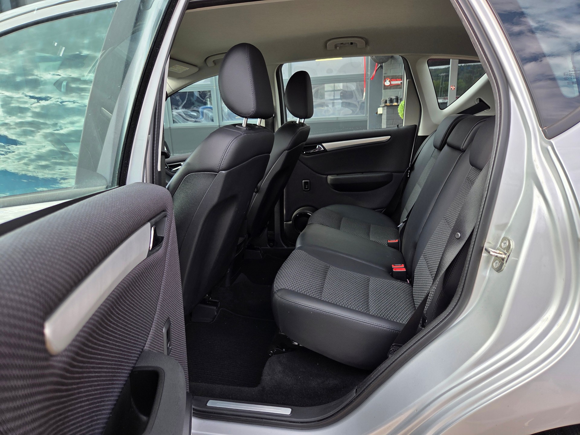 MERCEDES-BENZ A 180 (170) Avantgarde Autotronic-image-15