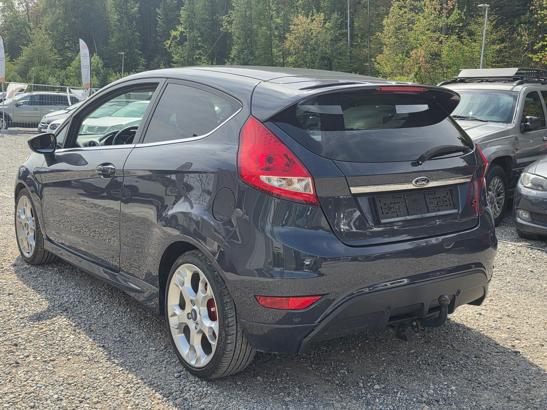 FORD Fiesta 1.6 16V Titanium-image-2