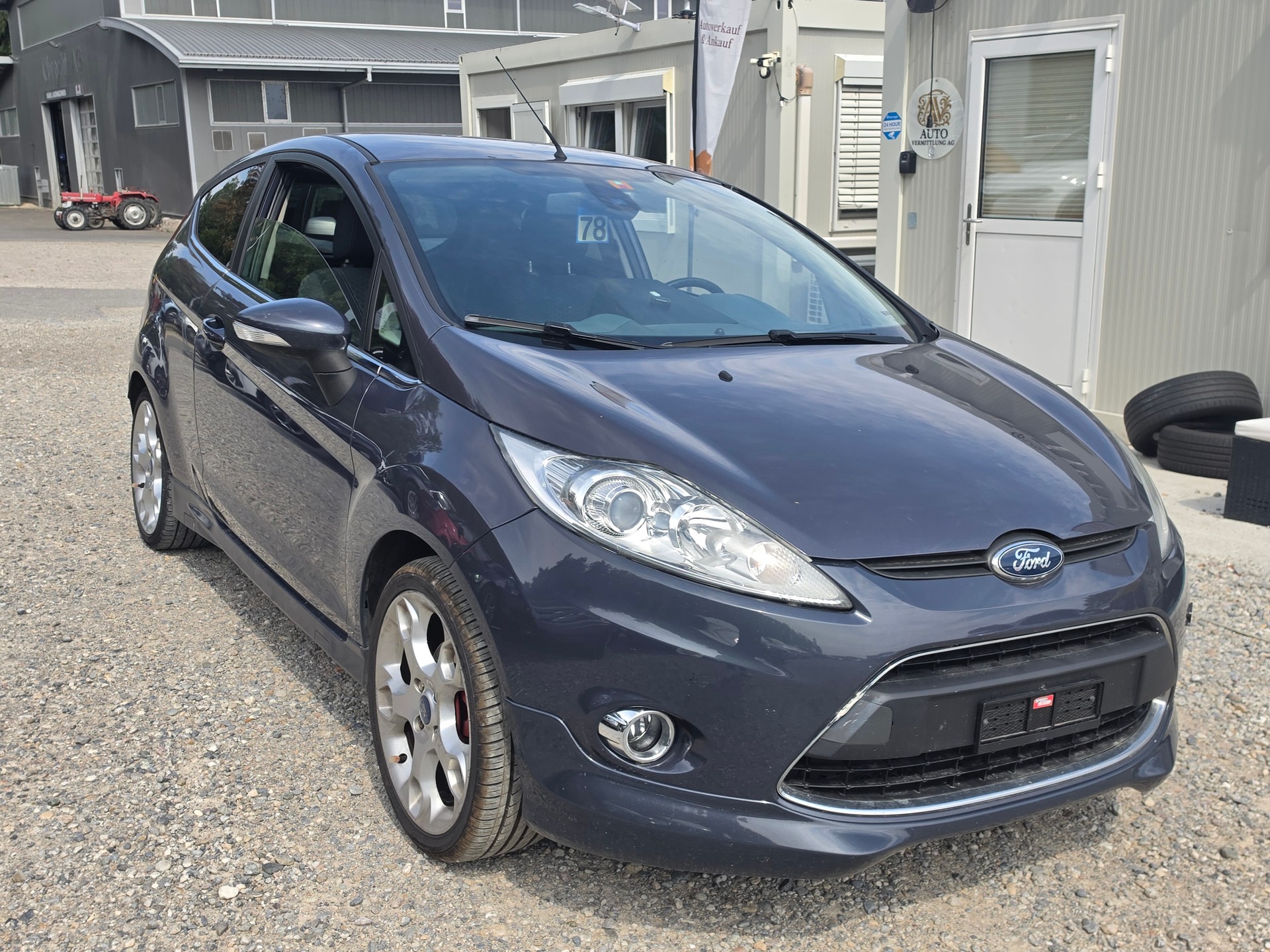 FORD Fiesta 1.6 16V Titanium-image-6