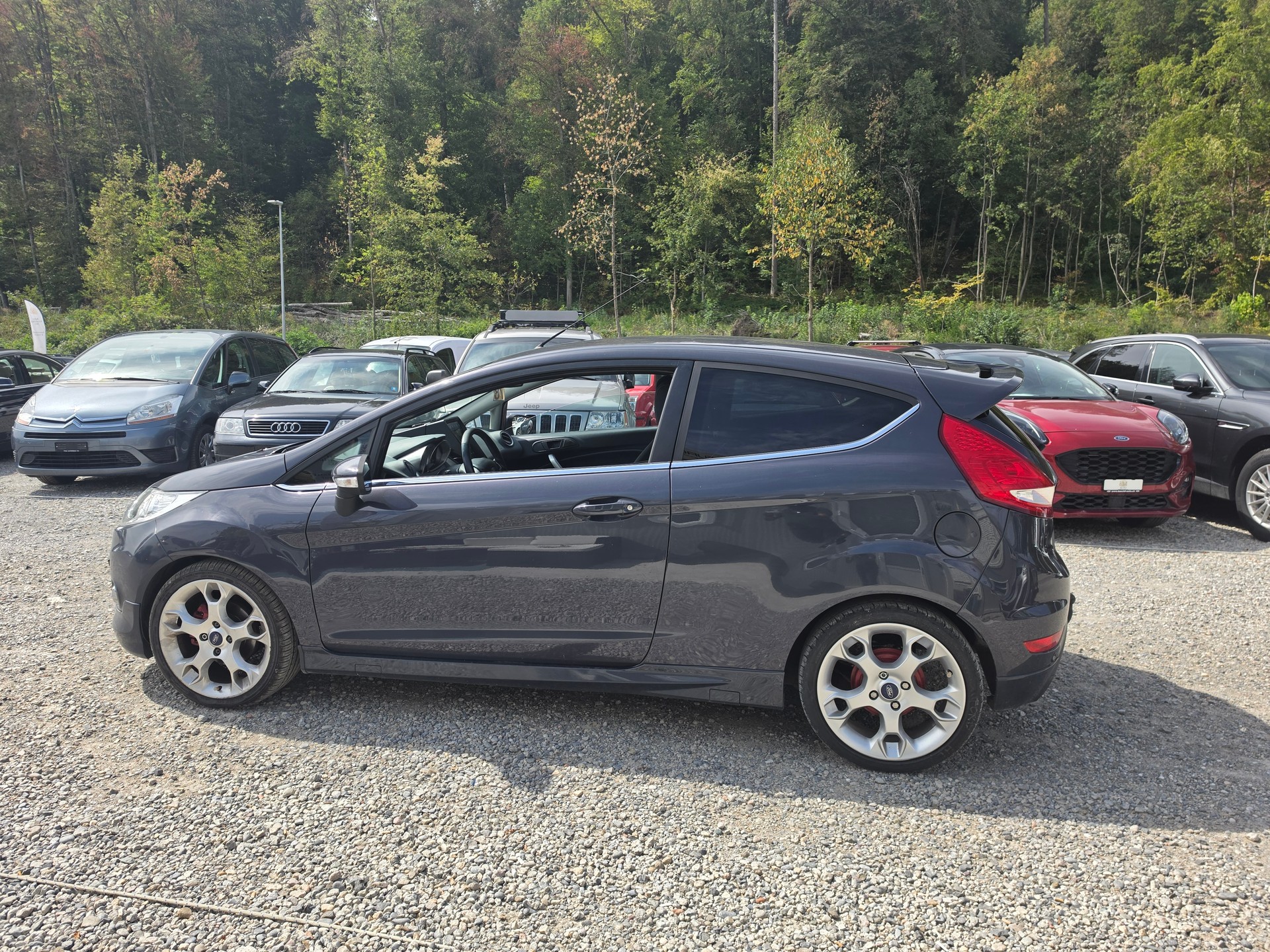 FORD Fiesta 1.6 16V Titanium-image-1
