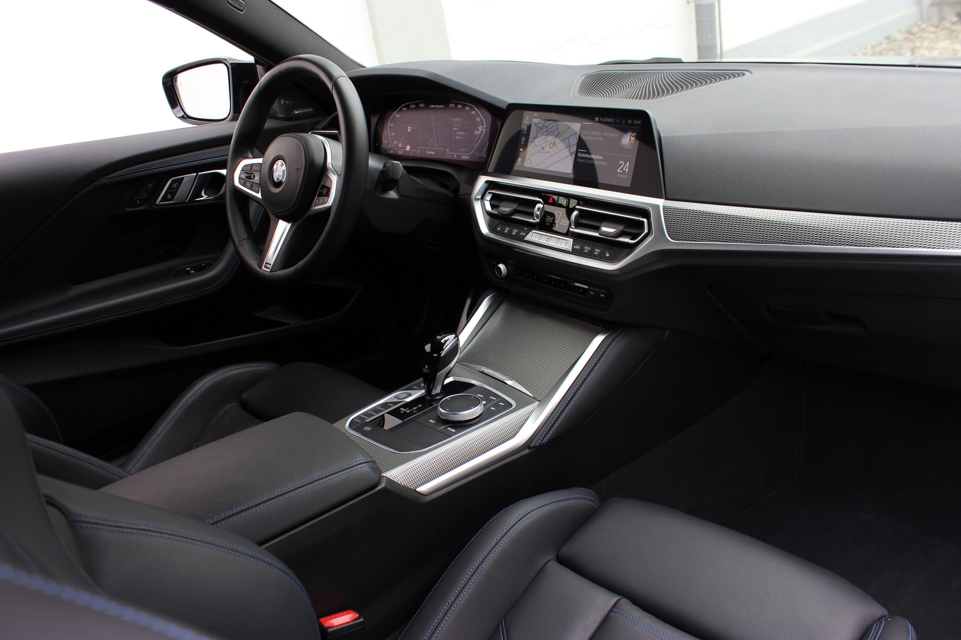 BMW M240i xDrive BROOKLYN GRAU METALLIC *M SPORTSITZE*-image-3